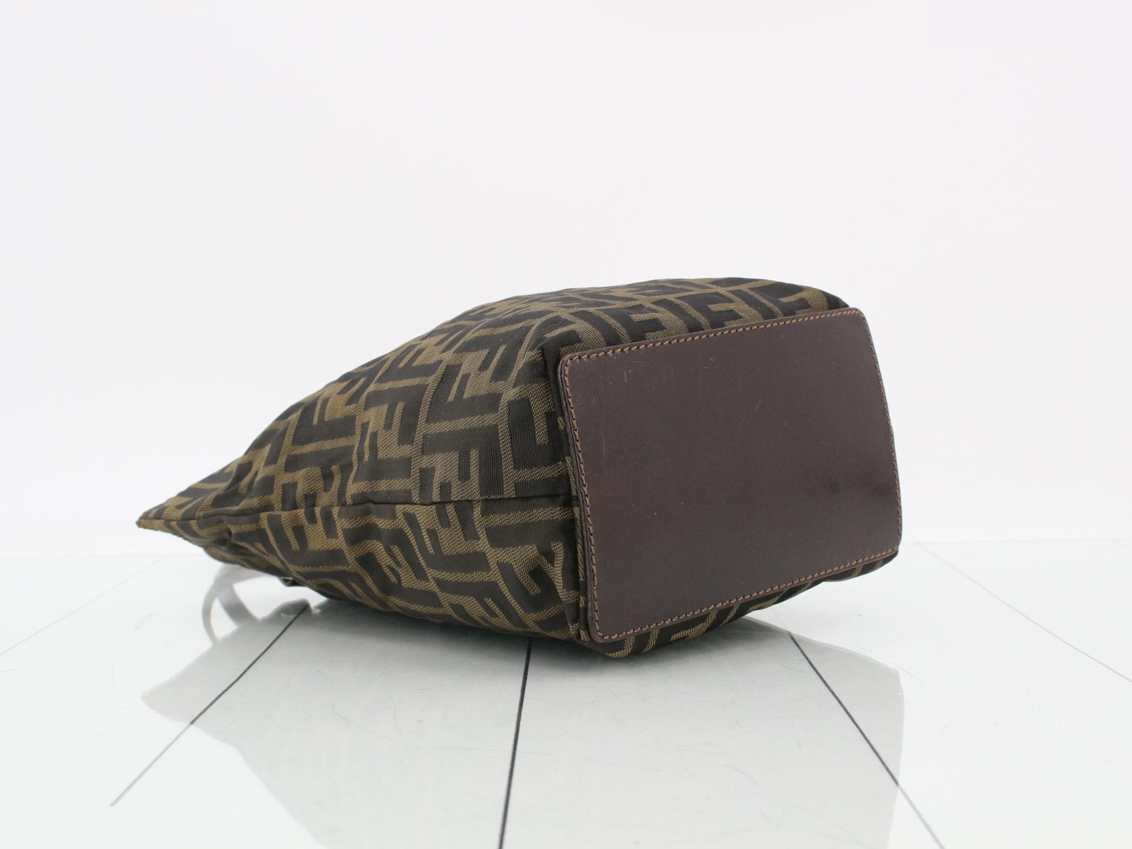 handbag — view 5