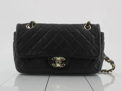 Matelassé lambskin handbag/shoulder bag, black