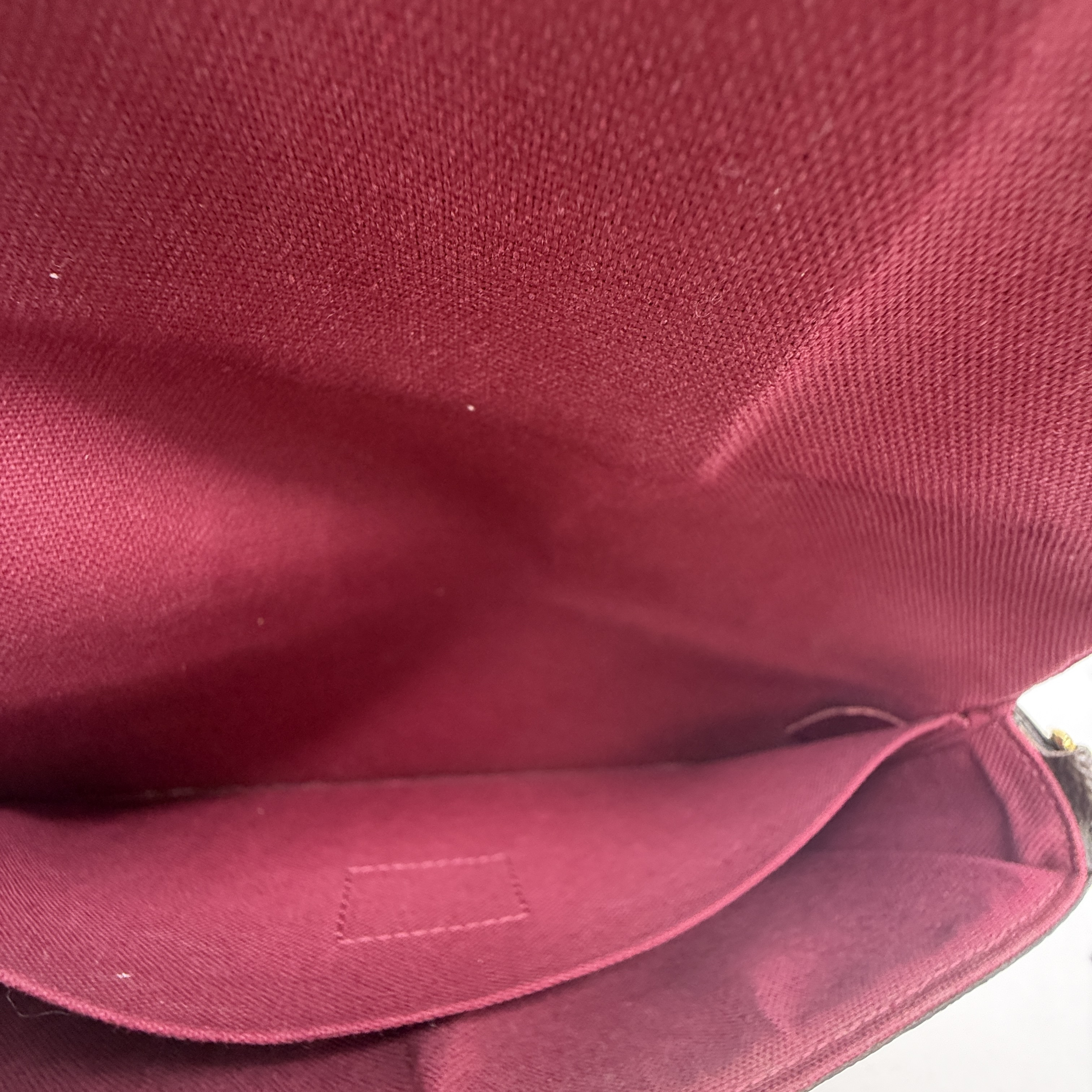 Pochette Felicie Chain Shoulder Bag — view 15