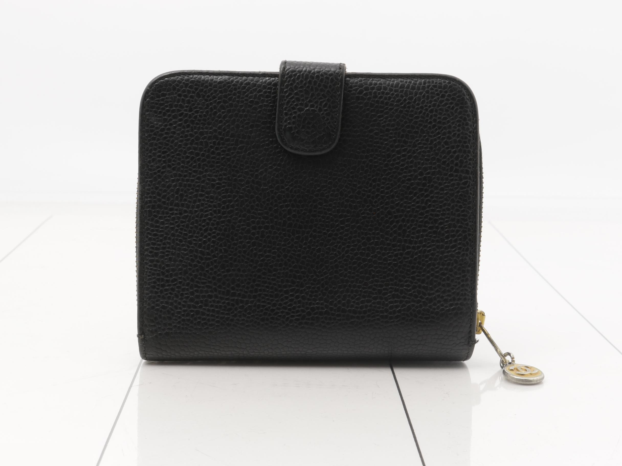 Caviar leather bi-fold wallet with Coco Mark, black — view 2