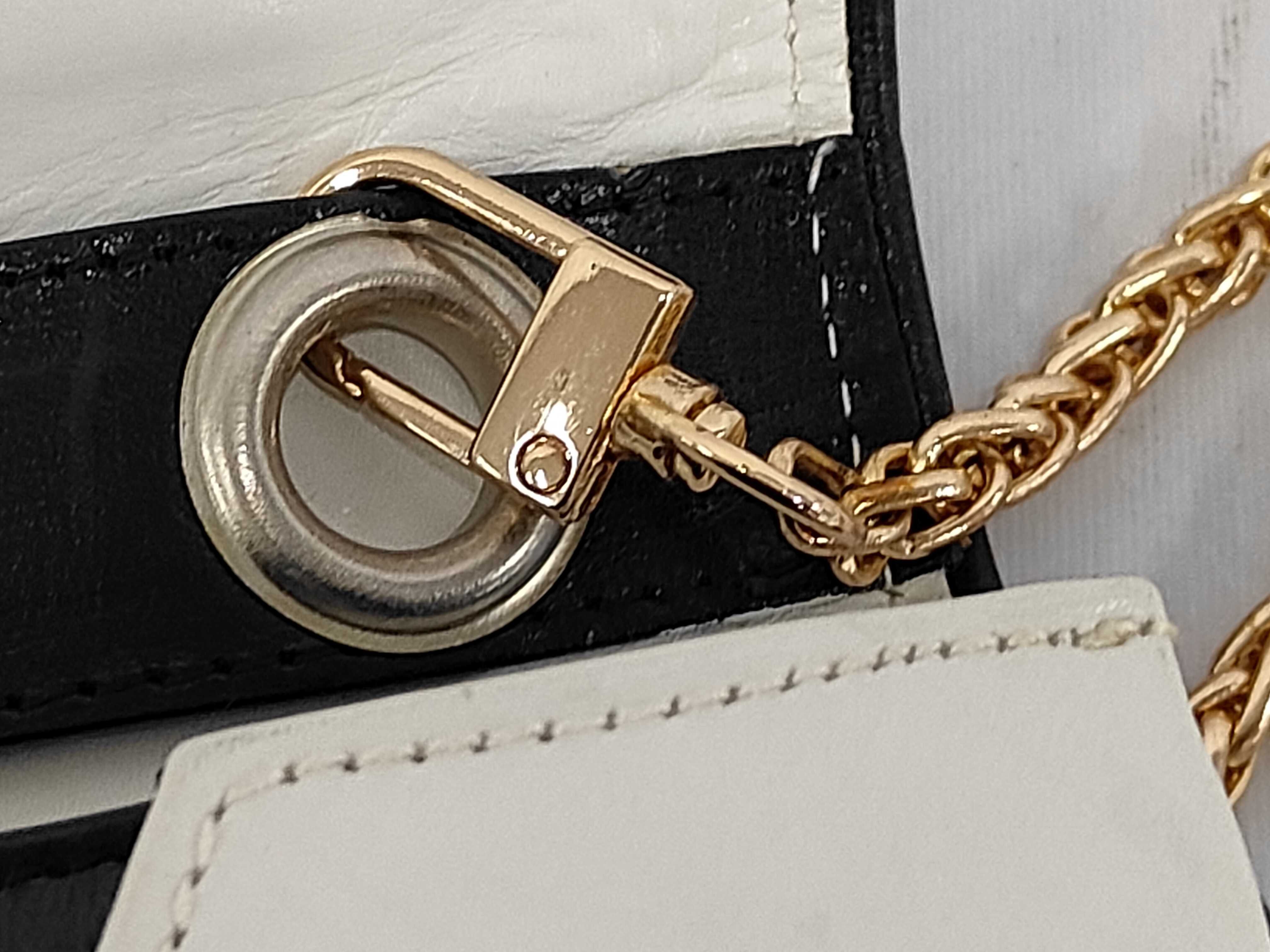 chain shoulder bag, white shoulder bag — view 9