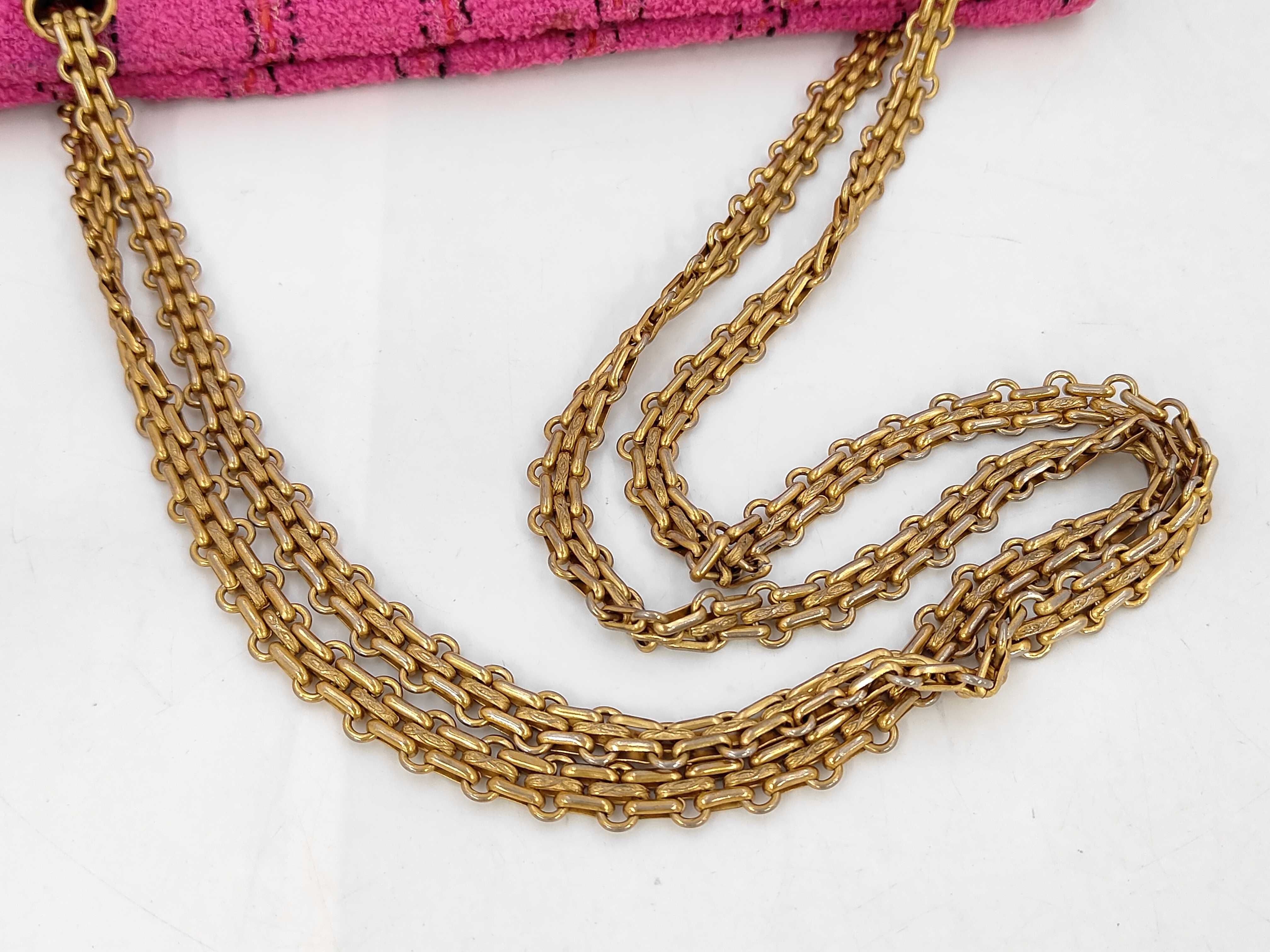 Tweed Vintage Chain Shoulder Bag — view 5