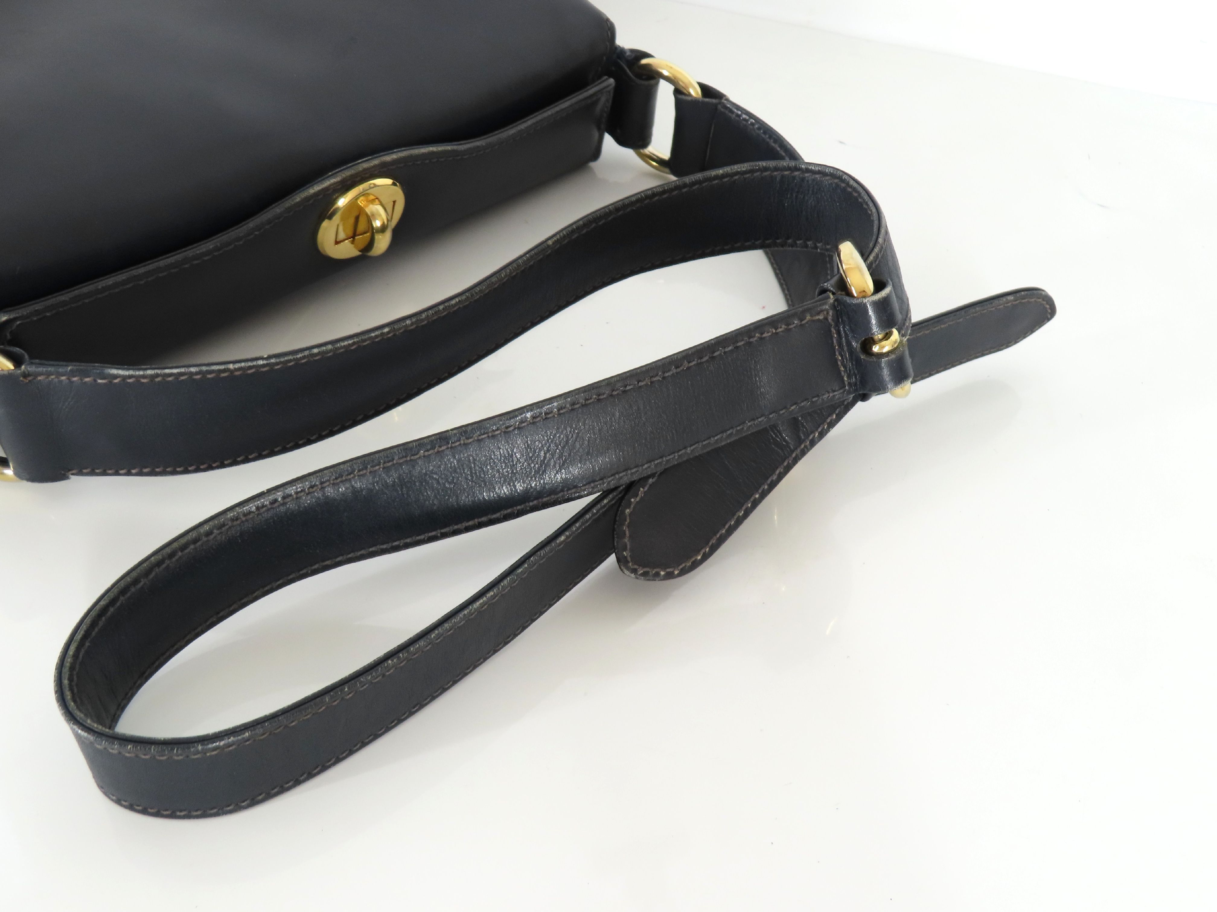 Vintage Turnlock Leather Shoulder Bag — view 3