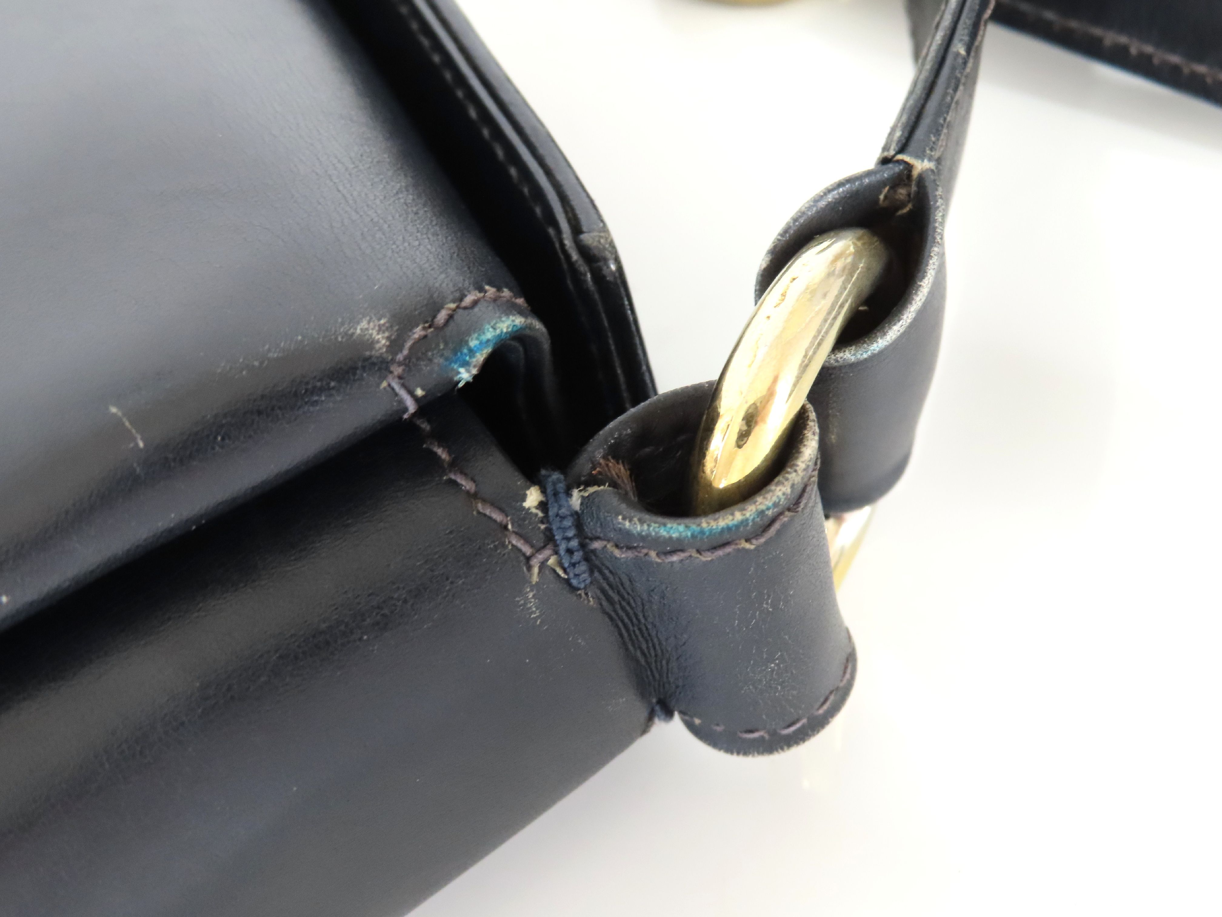 Vintage Turnlock Leather Shoulder Bag — view 5