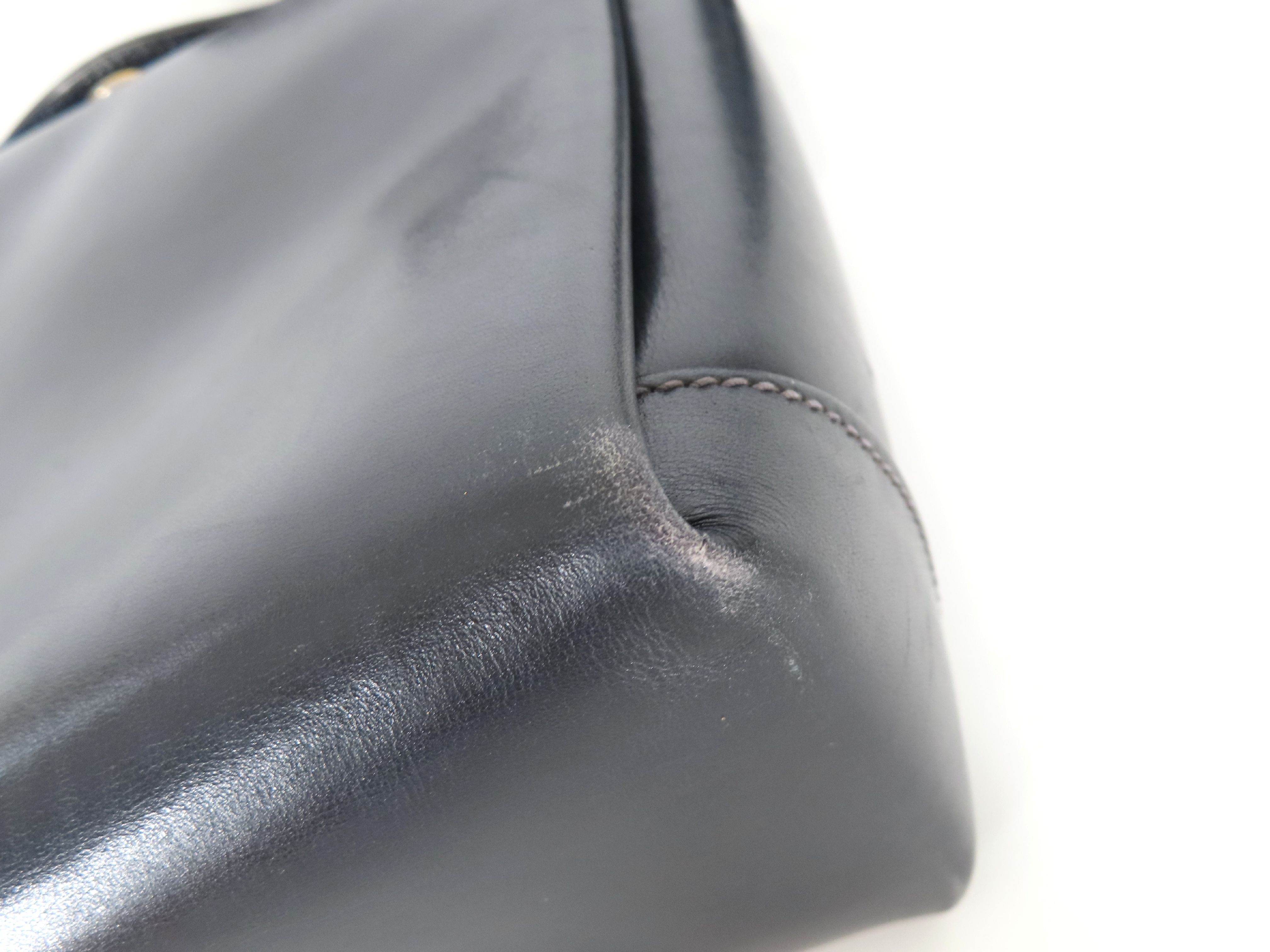 Vintage Turnlock Leather Shoulder Bag — view 6