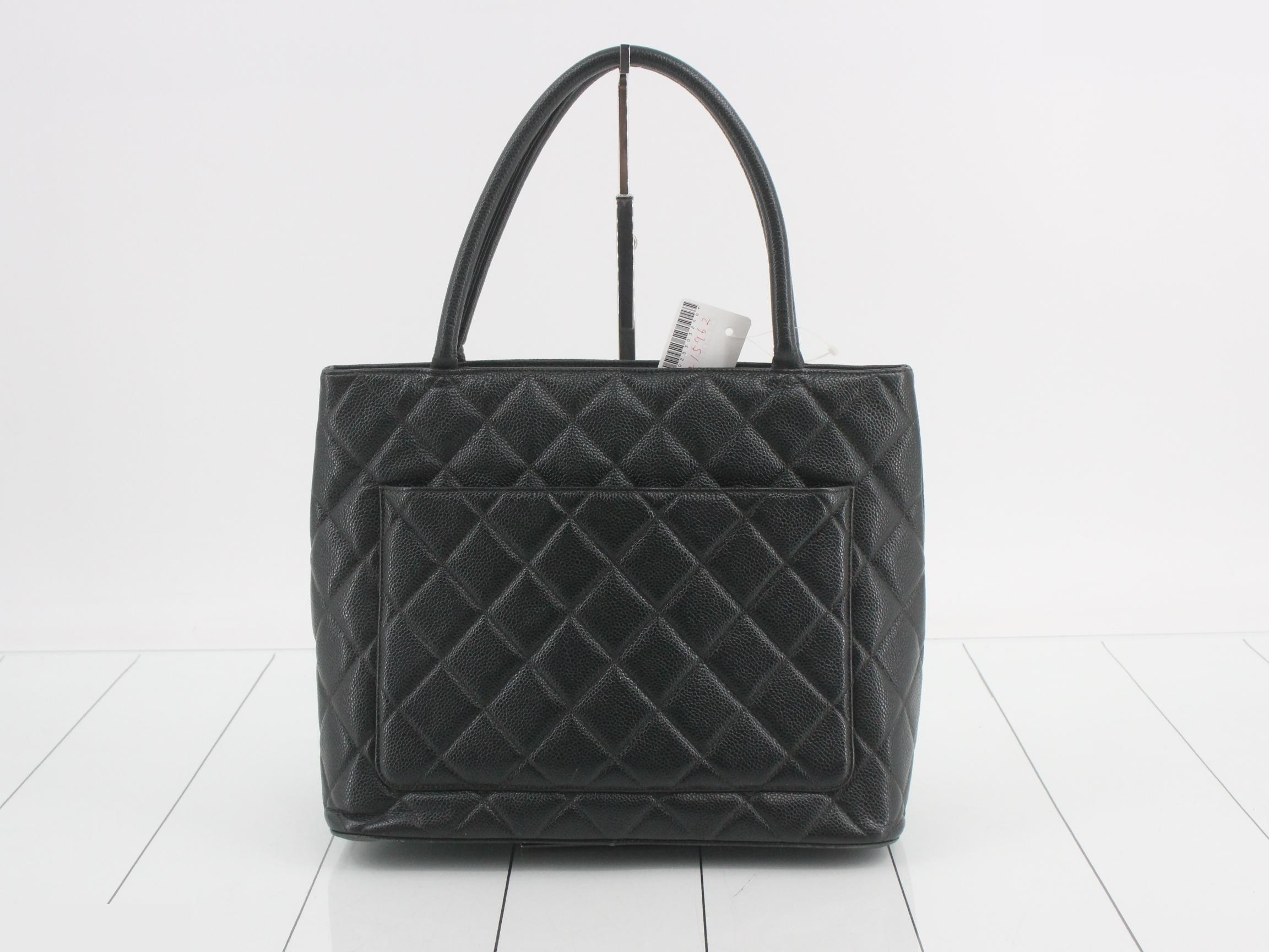 Matelassé Reissue Tote Bag — view 2