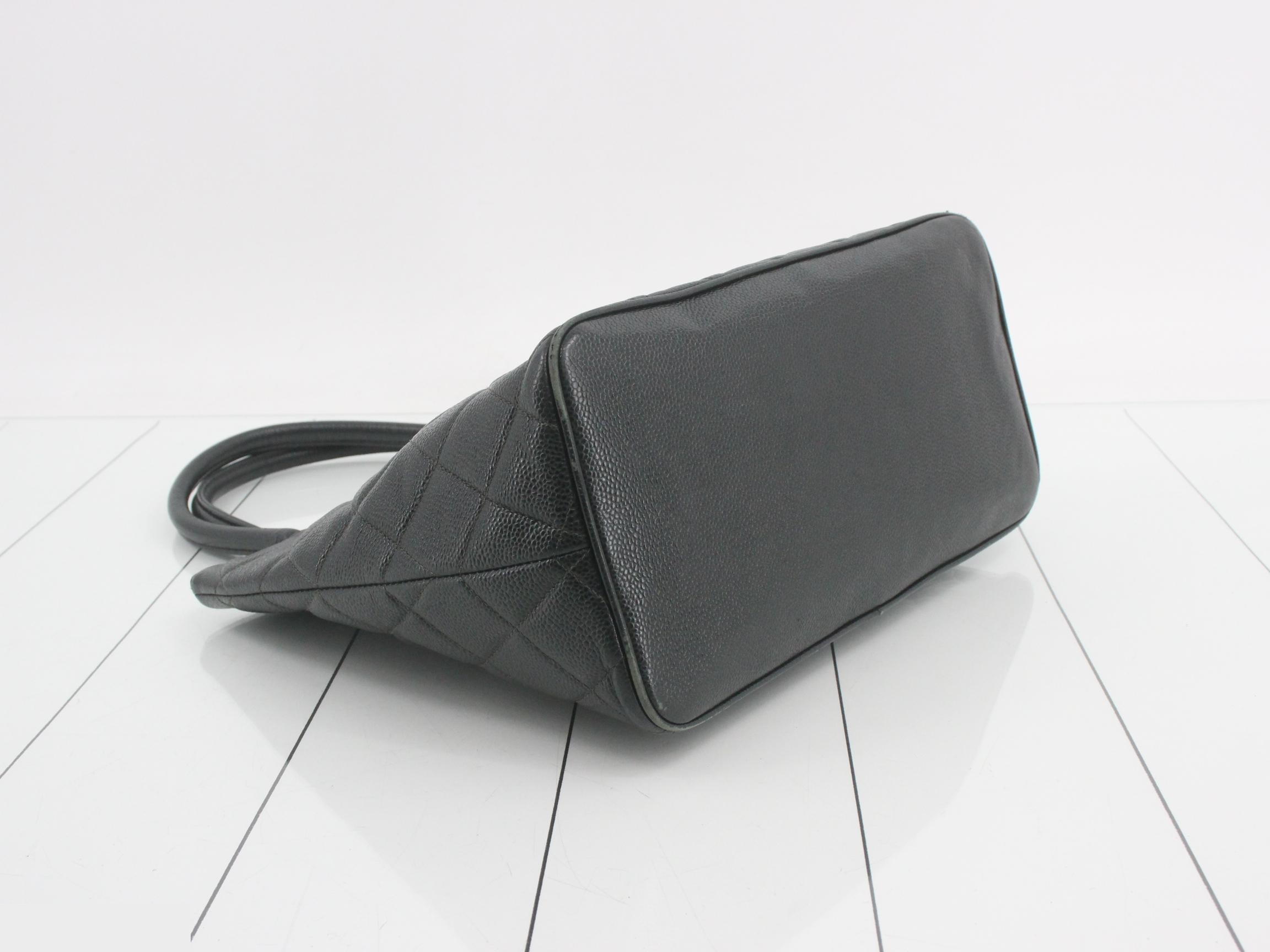 Matelassé Reissue Tote Bag — view 5