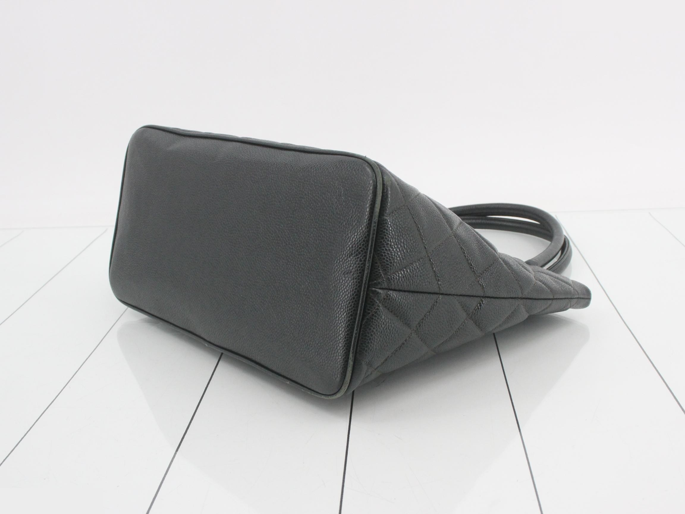Matelassé Reissue Tote Bag — view 6