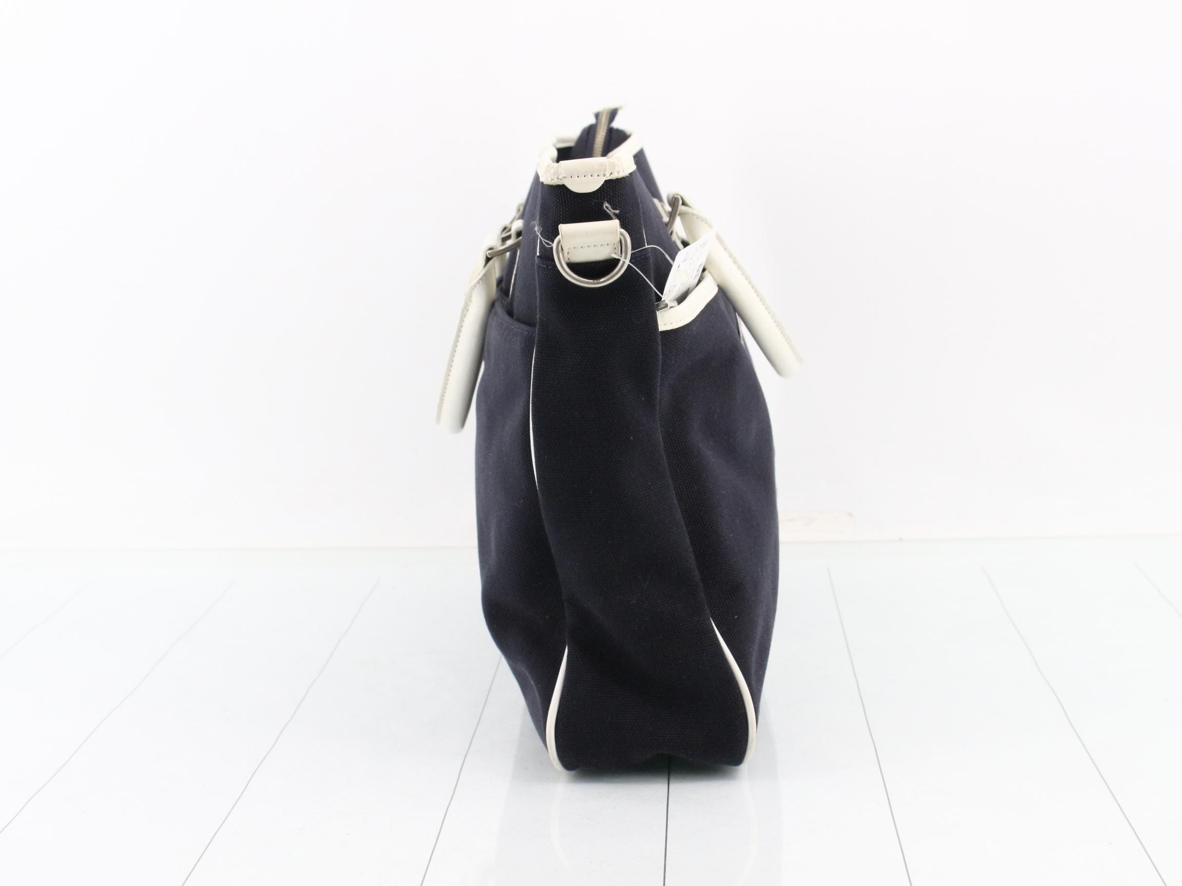 Canvas, Black, W39 H29 D9 — view 4