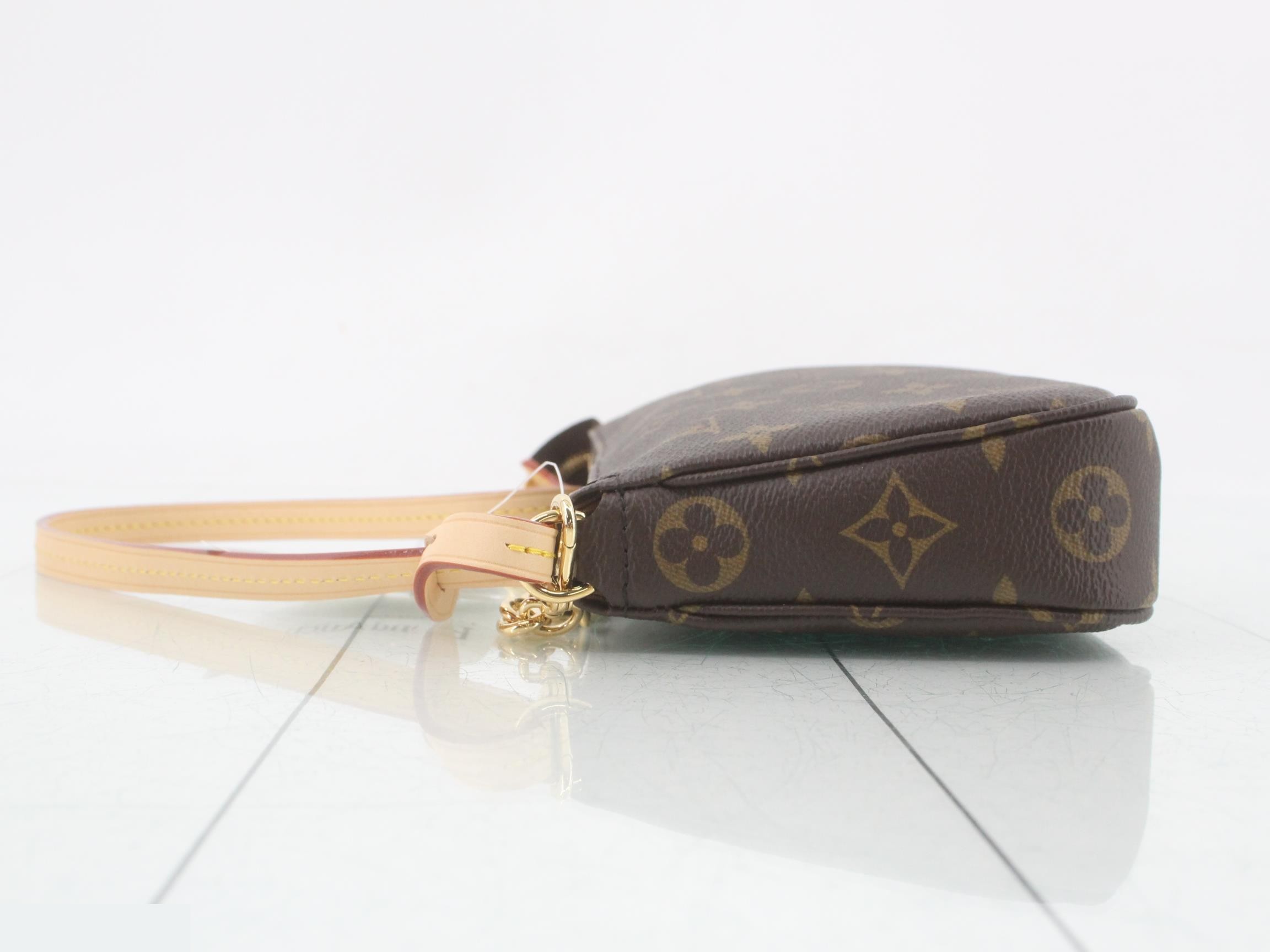 Pochette Accessoires - Includes shoulder strap, chain strap, and dust bag. — view 4