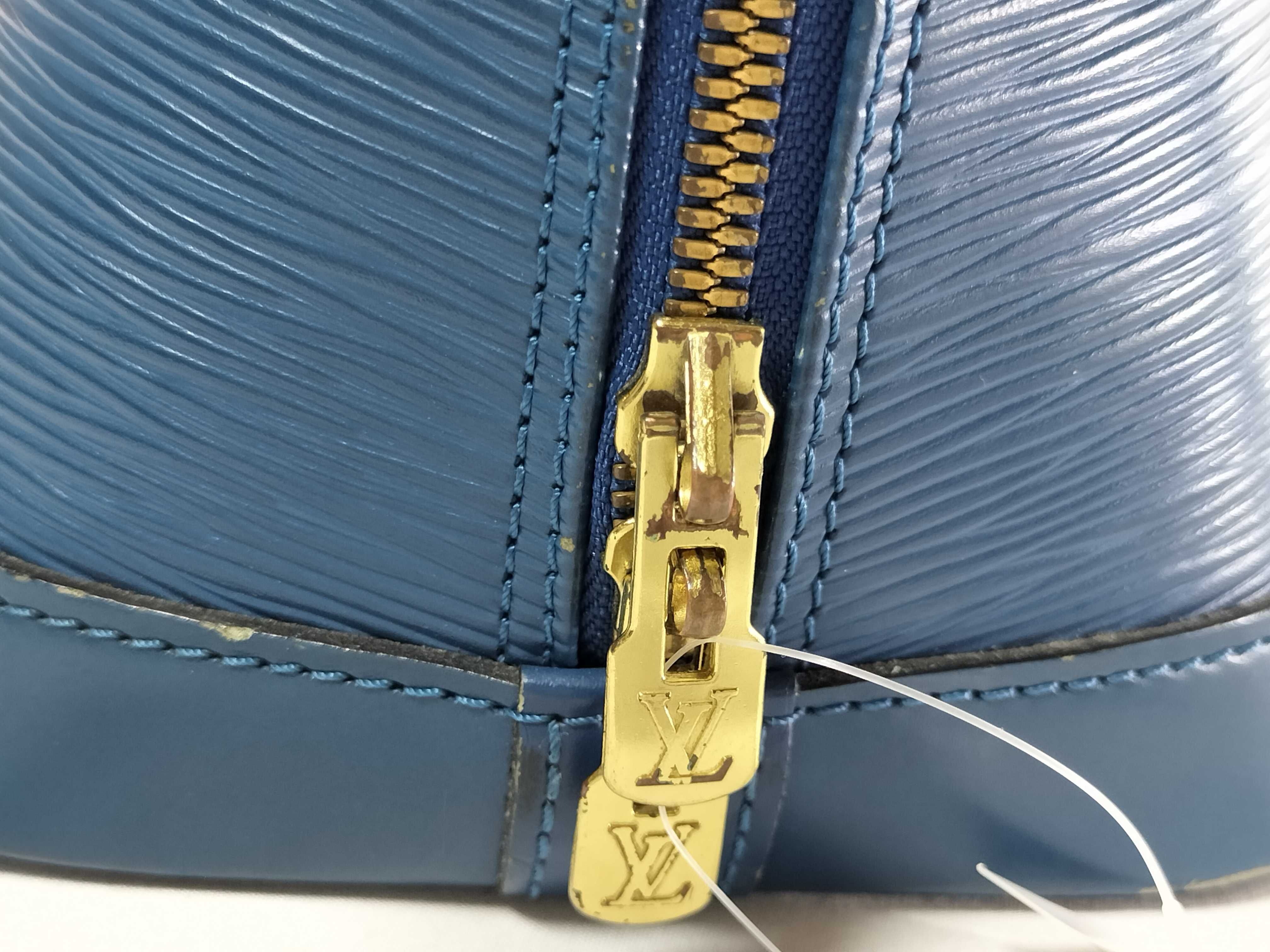 Epi Alma Blue Handbag — view 9