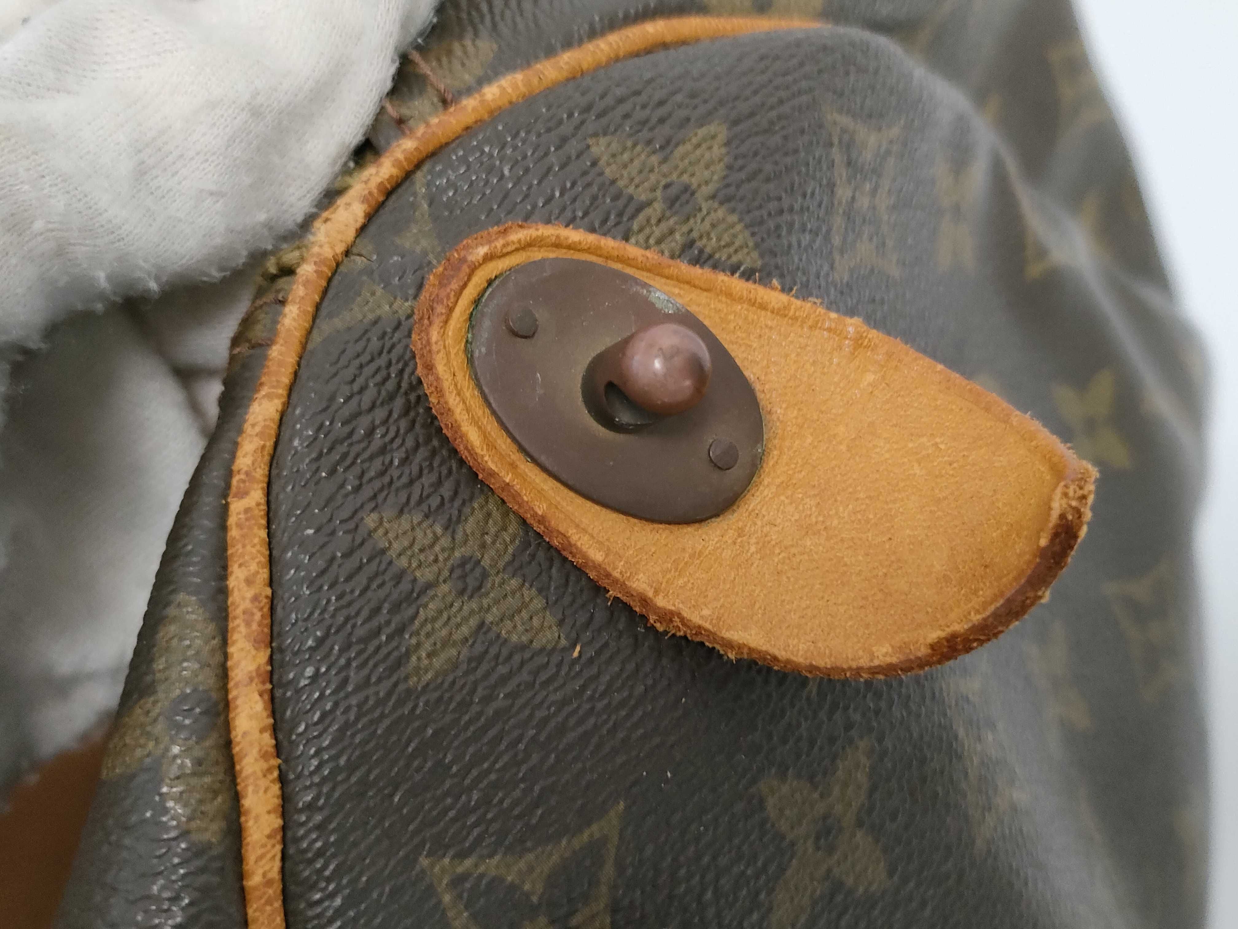 Monogram Keepall 60 (older model) Boston bag — view 14