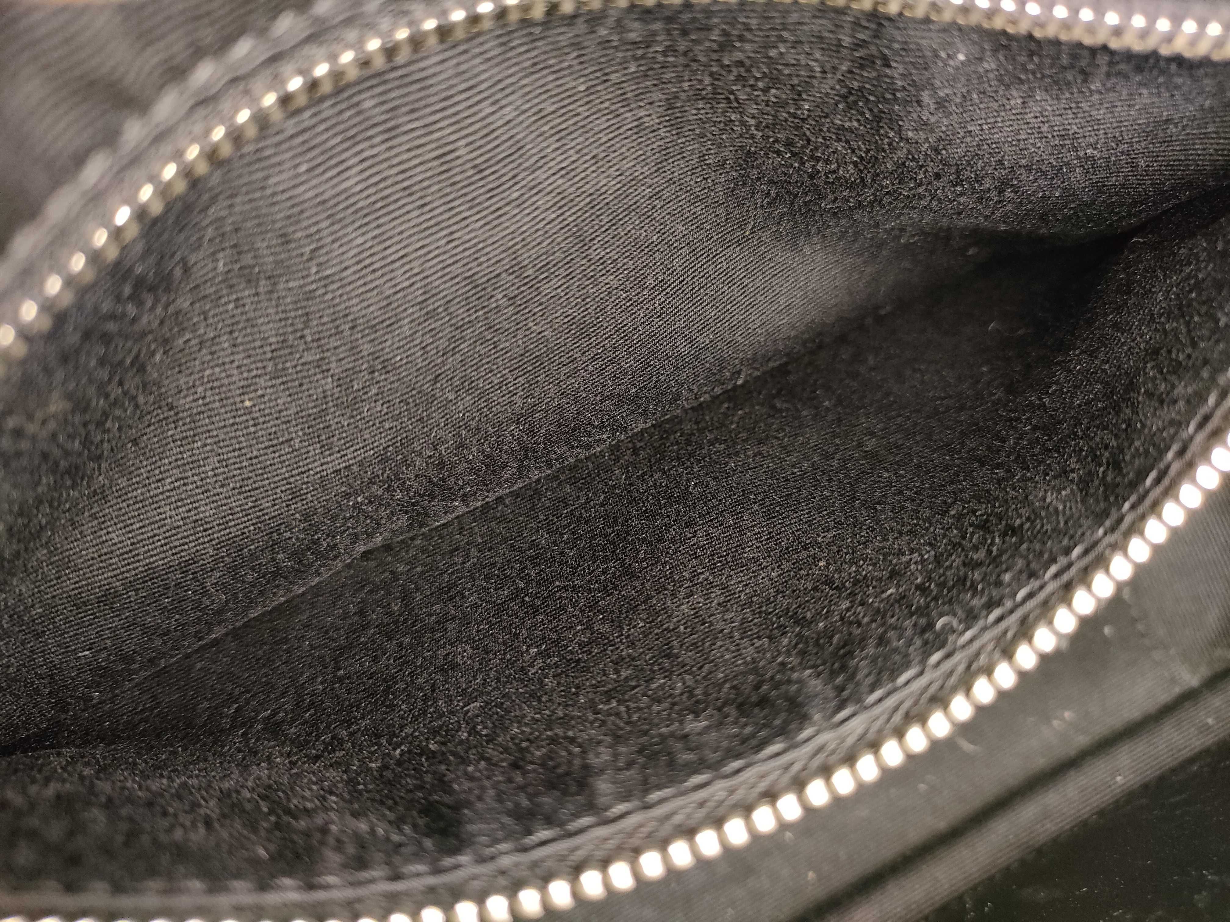 PH-YSL Lou Shoulder Bag Black Leather — view 12