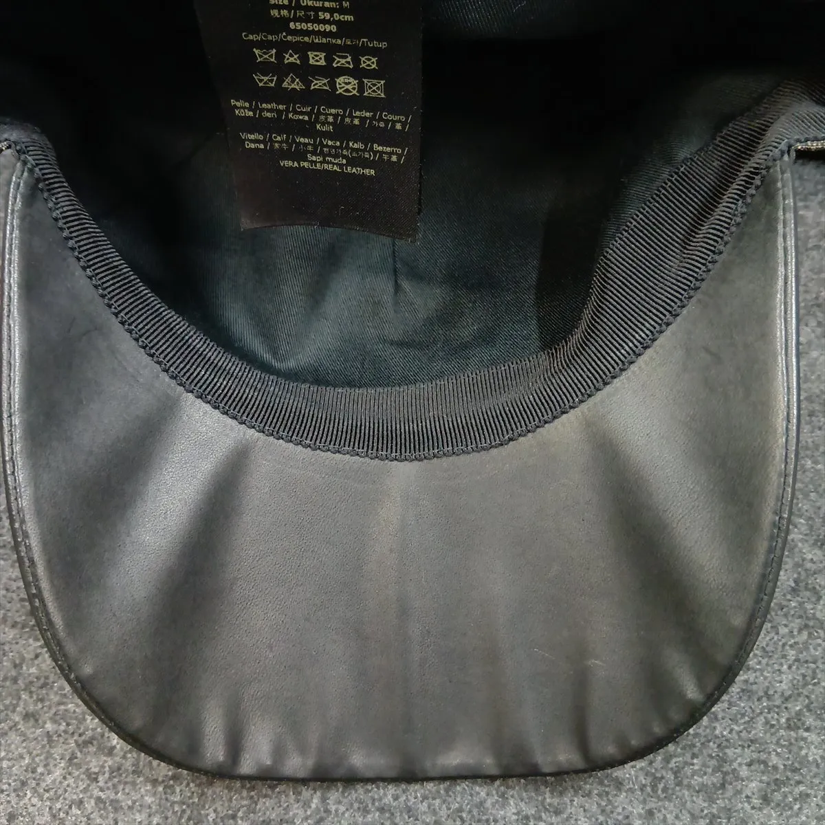 Zucca Cap, Size M, Cotton x Leather, Black. Shows signs of wear, — view 8