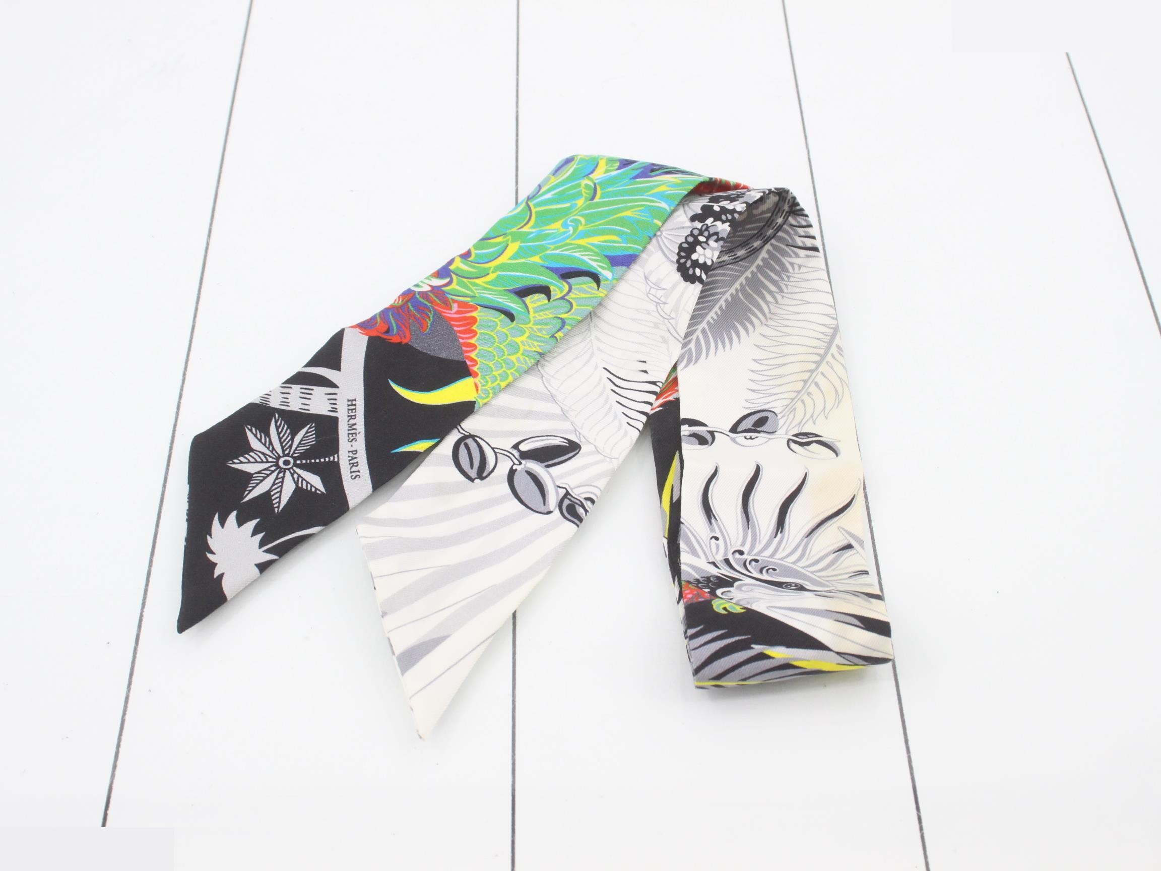 scarf — view 2