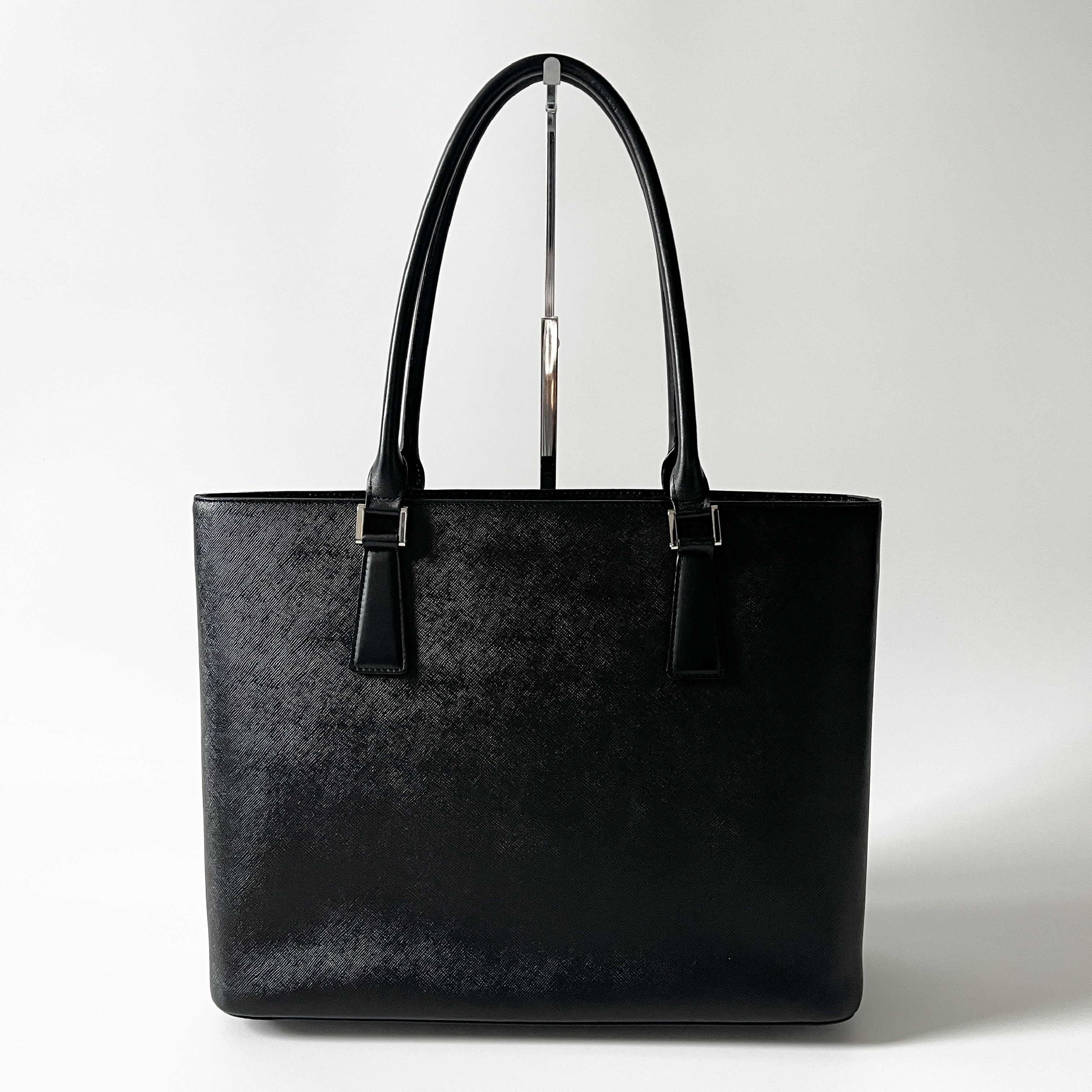 handbag, black handbag — view 2