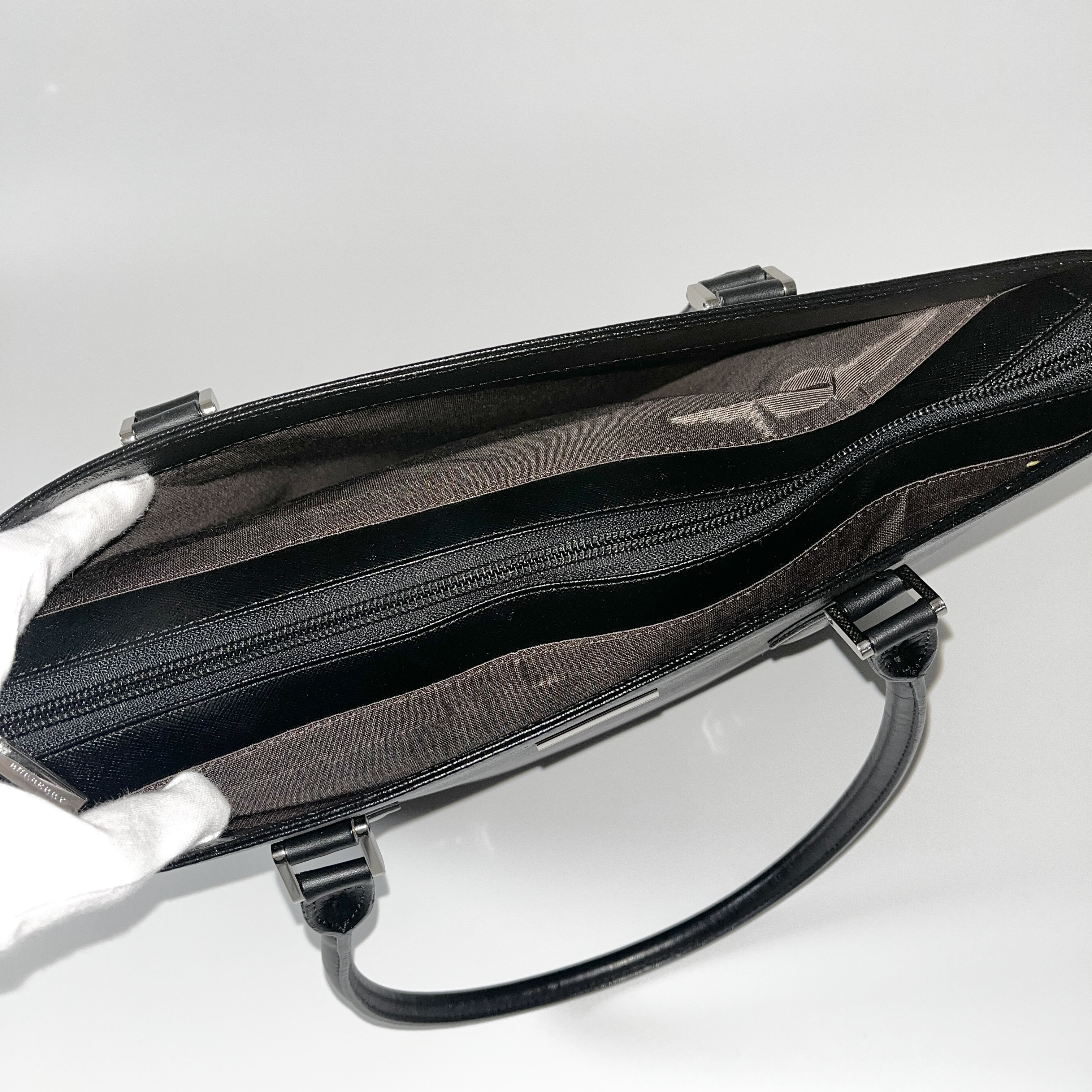 handbag, black handbag — view 13