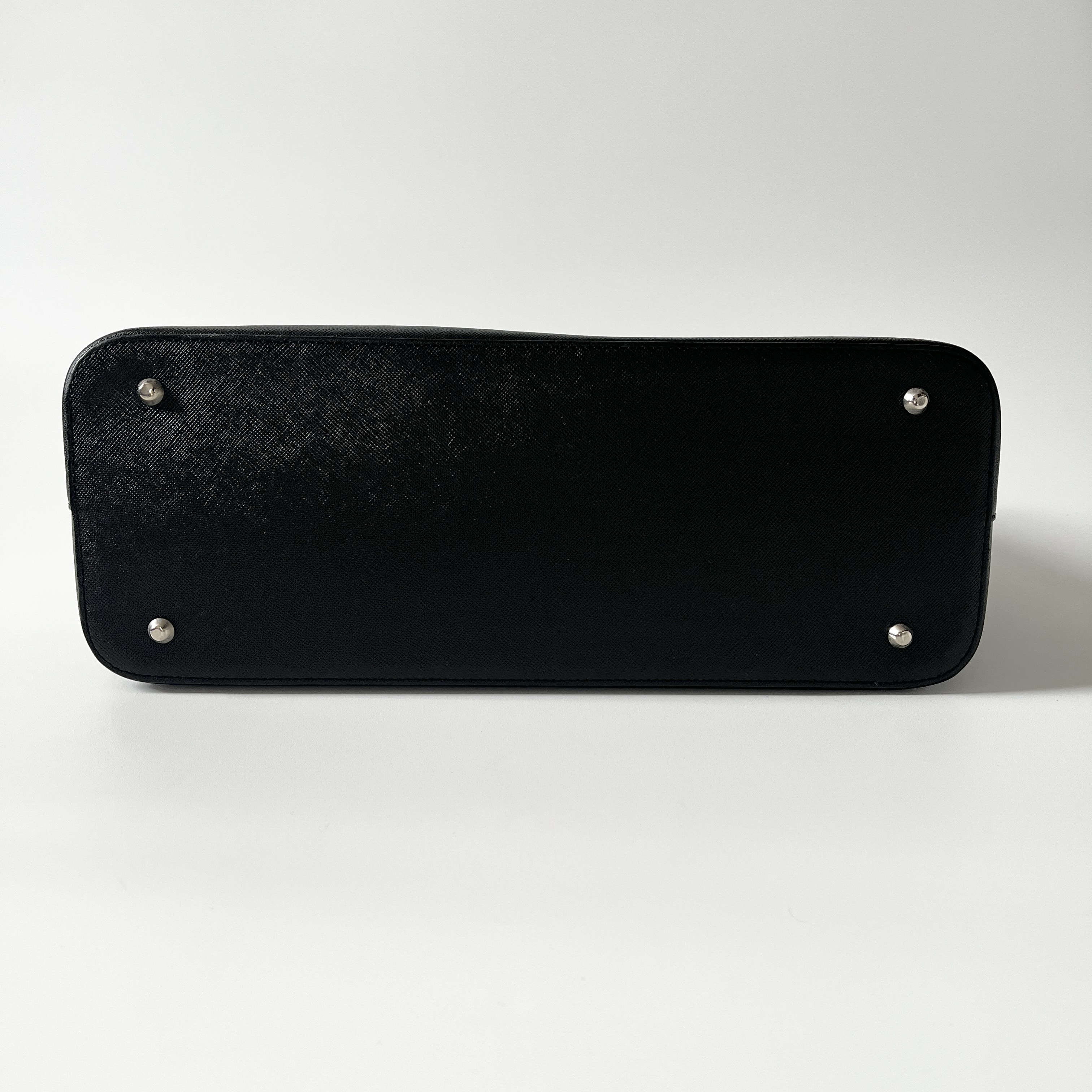 handbag, black handbag — view 5