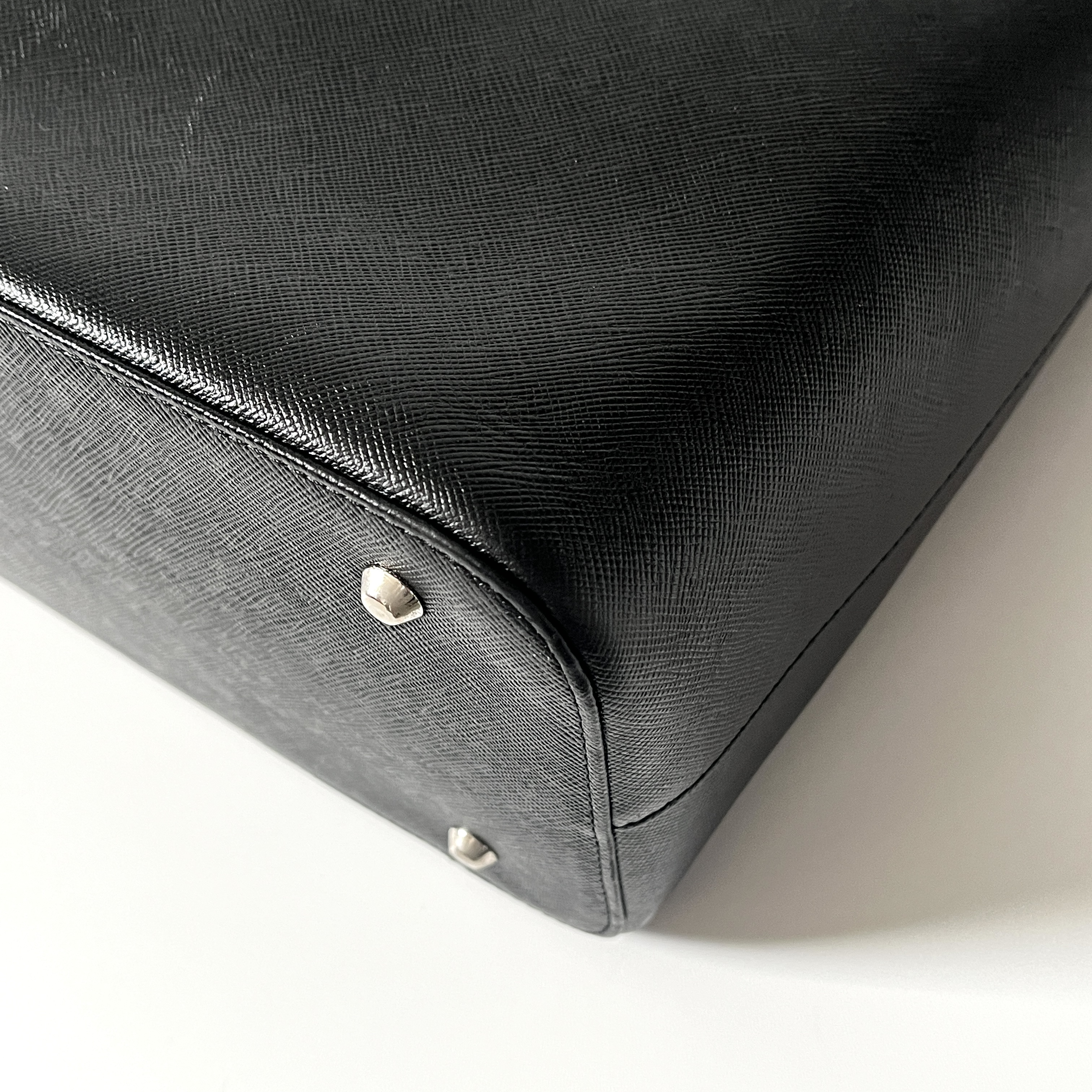 handbag, black handbag — view 6