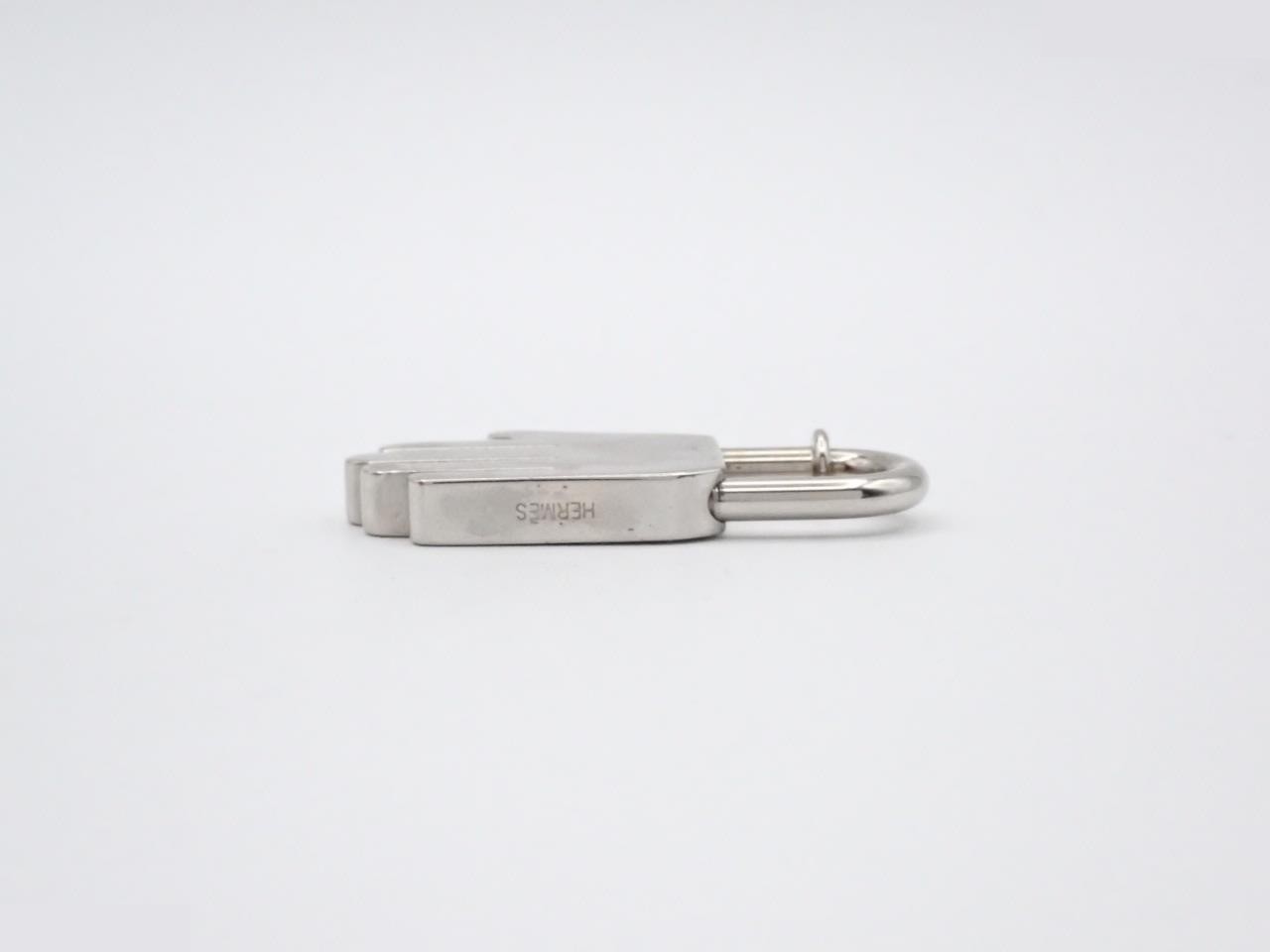 hand charm cadena — view 3