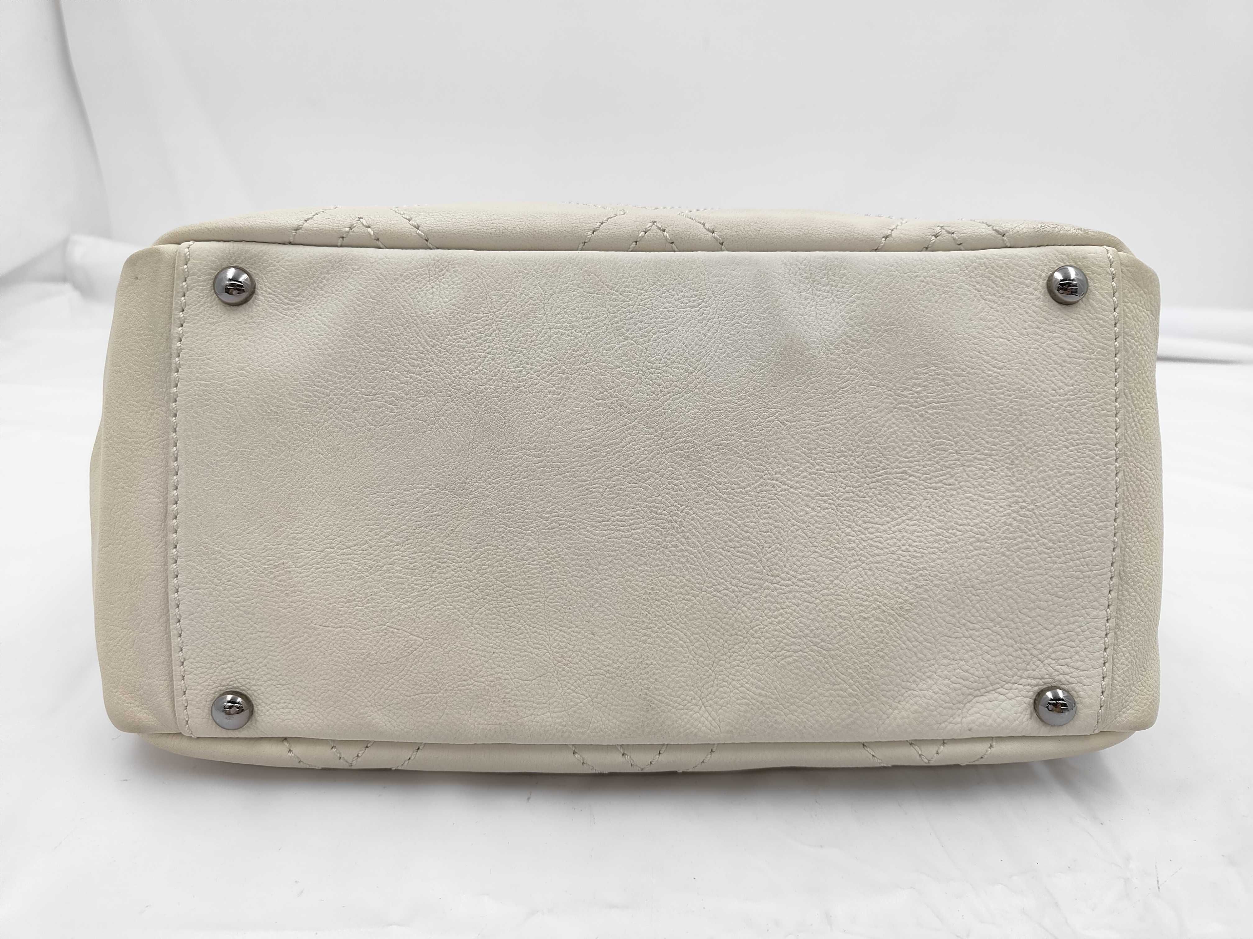 Coco Mark Diamond Stitch Chain Shoulder Bag — view 7