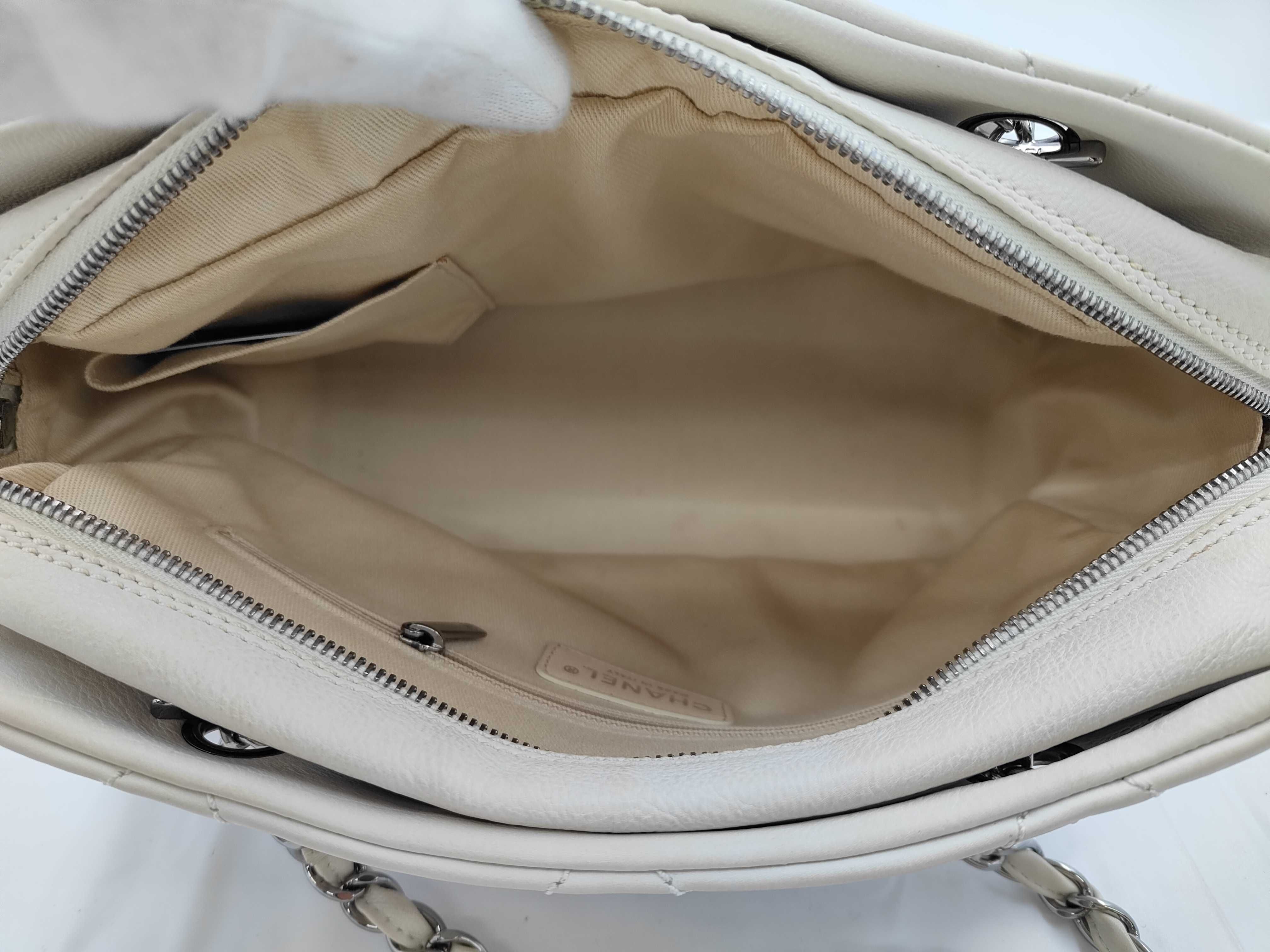 Coco Mark Diamond Stitch Chain Shoulder Bag — view 8