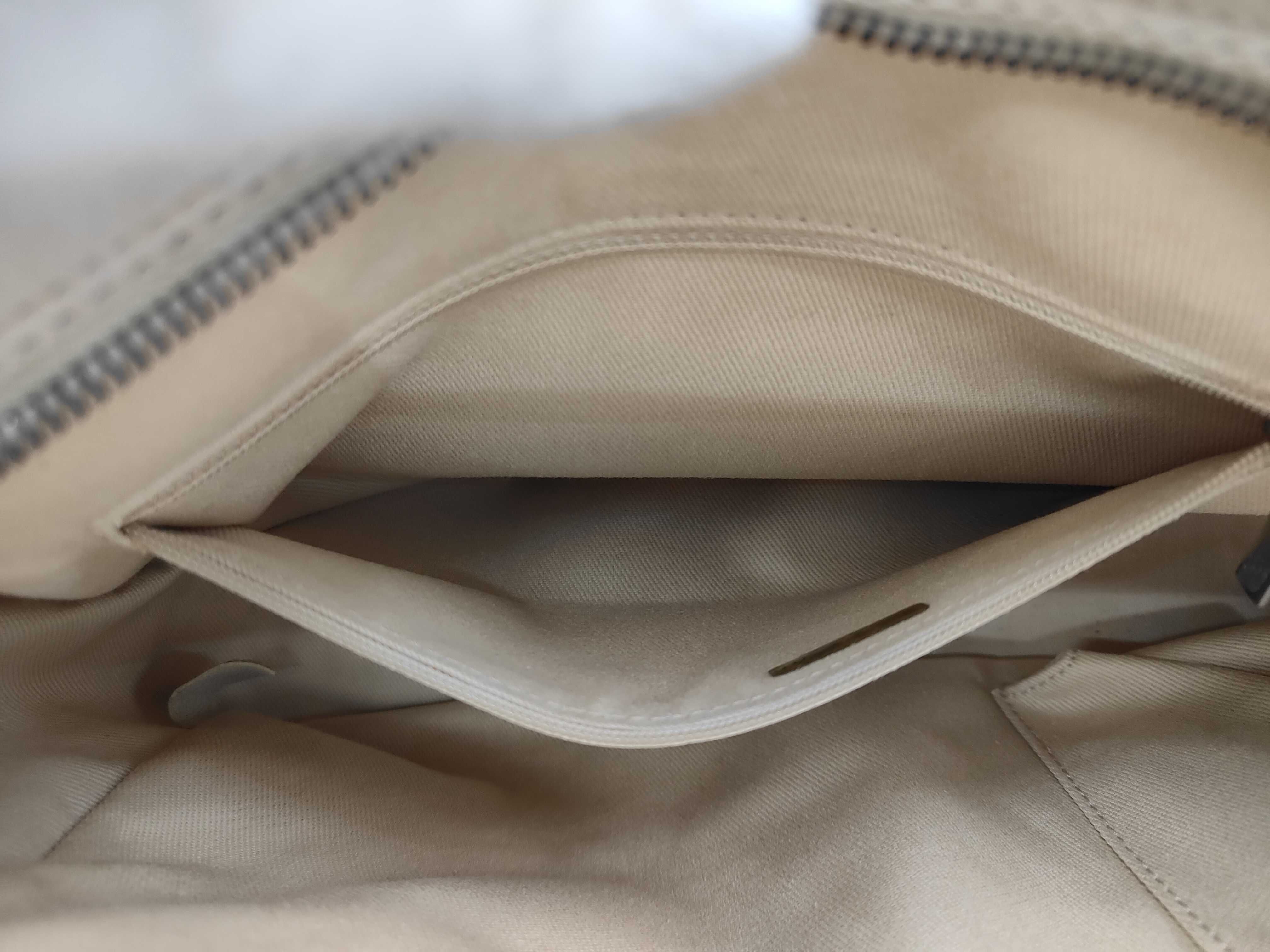 Coco Mark Diamond Stitch Chain Shoulder Bag — view 9