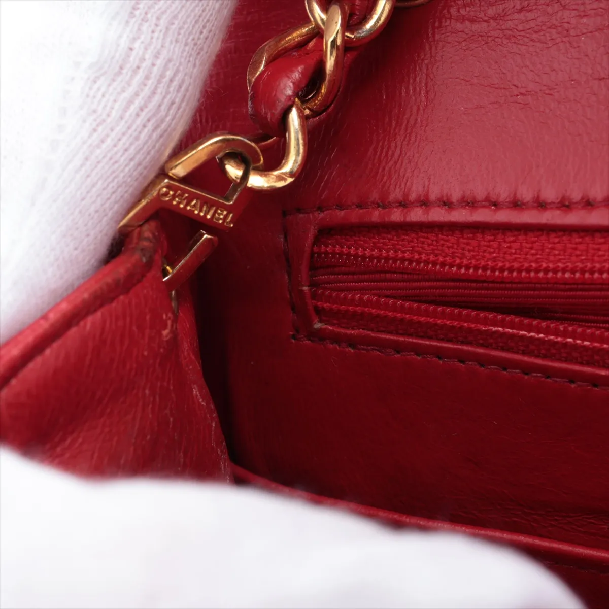 Matelasse Lambskin Single Flap Single Chain Bag Red Gold Hardware — view 12