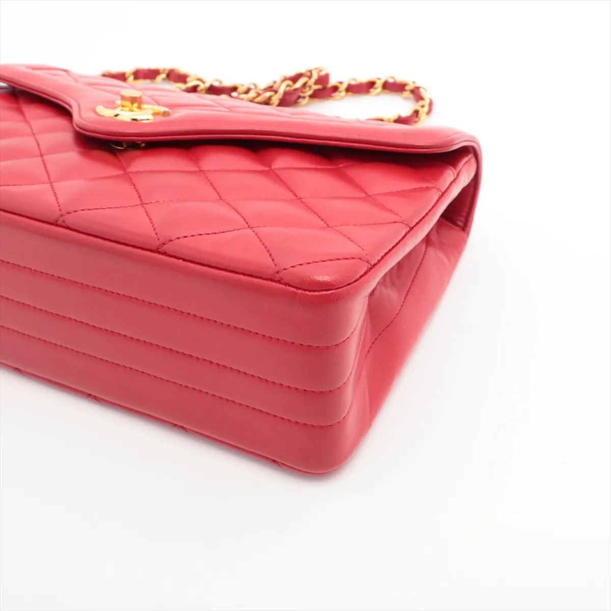 Matelasse Lambskin Single Flap Single Chain Bag Red Gold Hardware — view 3