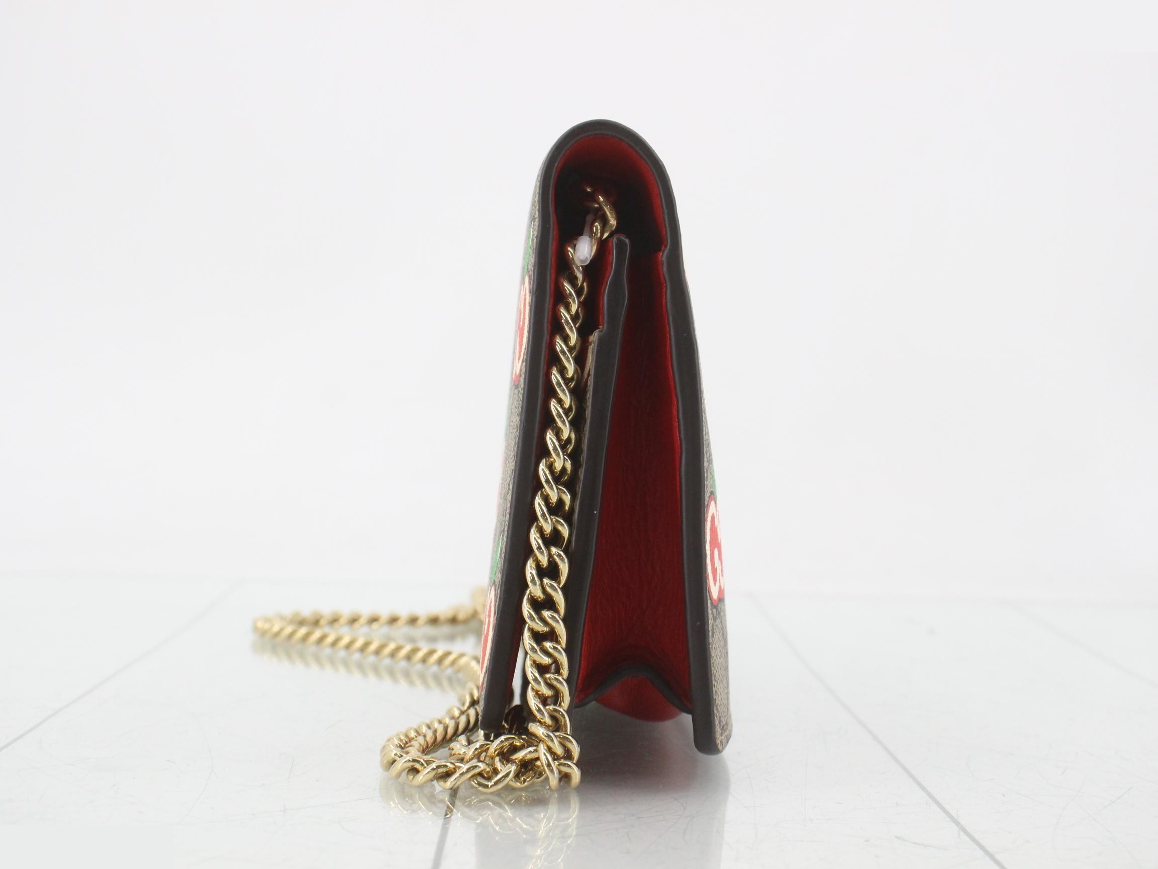 GG Apple Chain Shoulder Bag — view 3