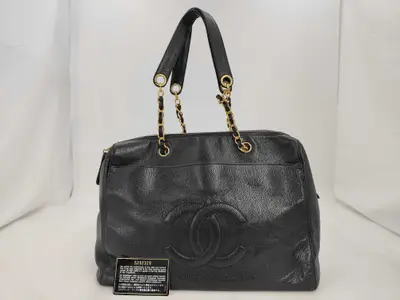 Caviar Skin Chain Shoulder Bag