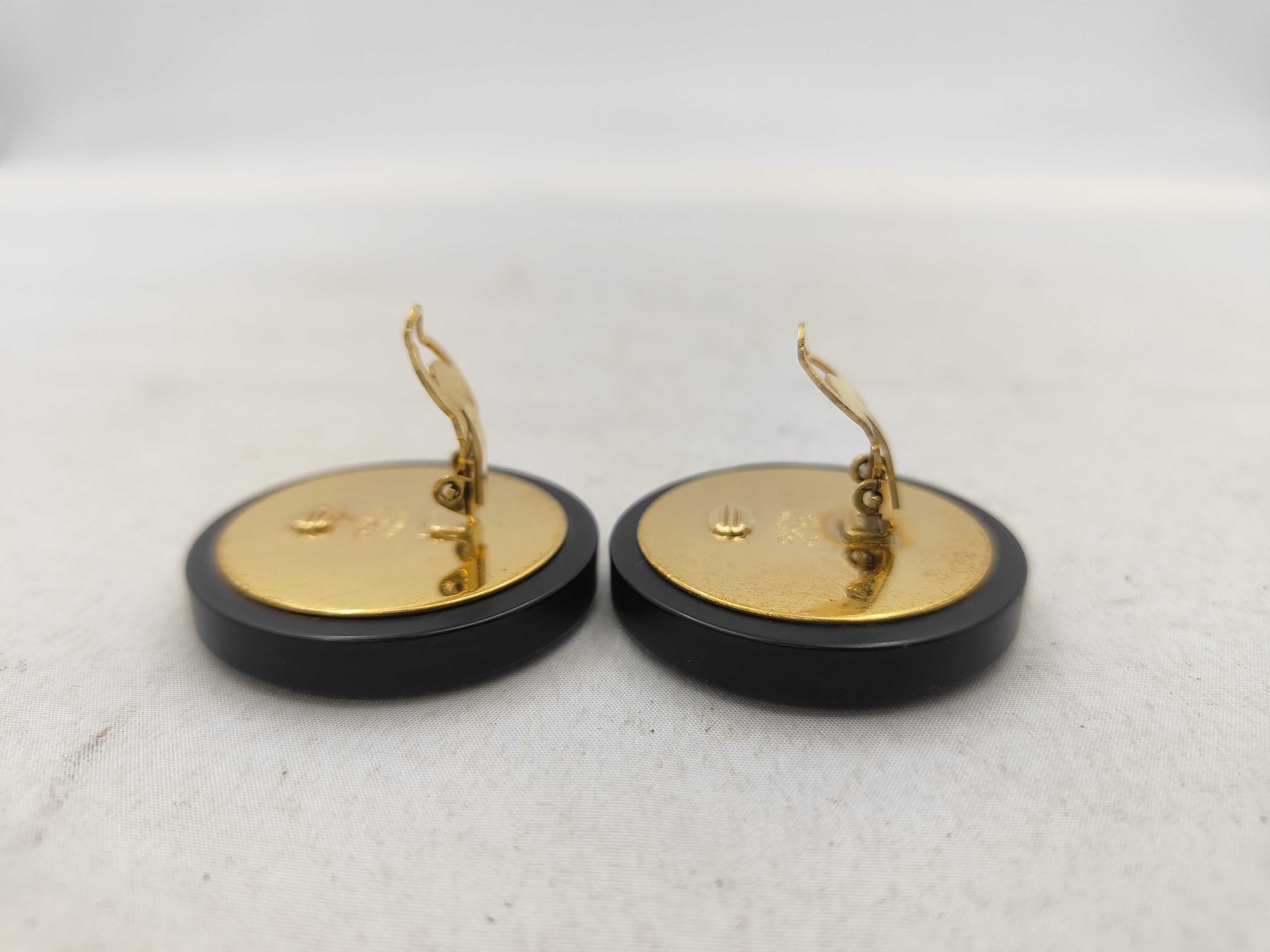 Coco Mark Round Earrings, Black x Gold, Size 29 — view 3