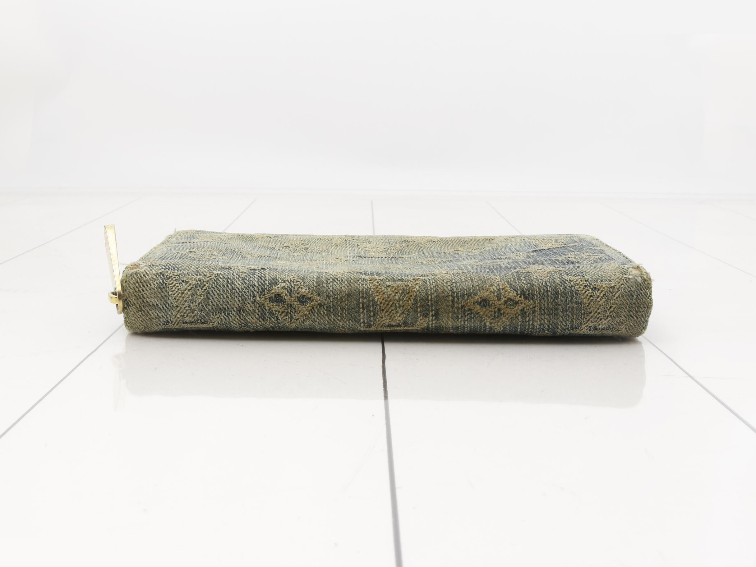 Zippy Wallet — view 3