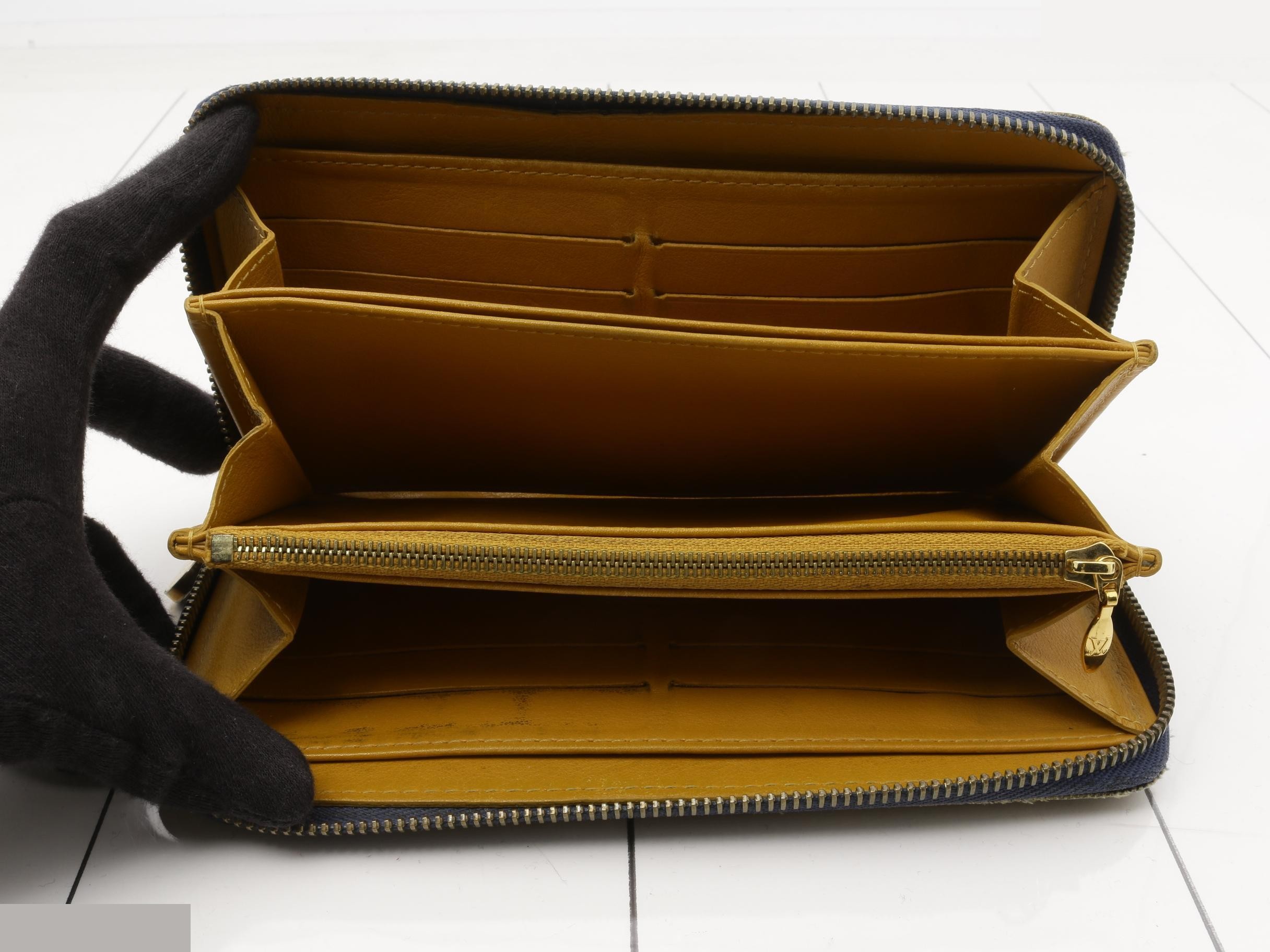 Zippy Wallet — view 4