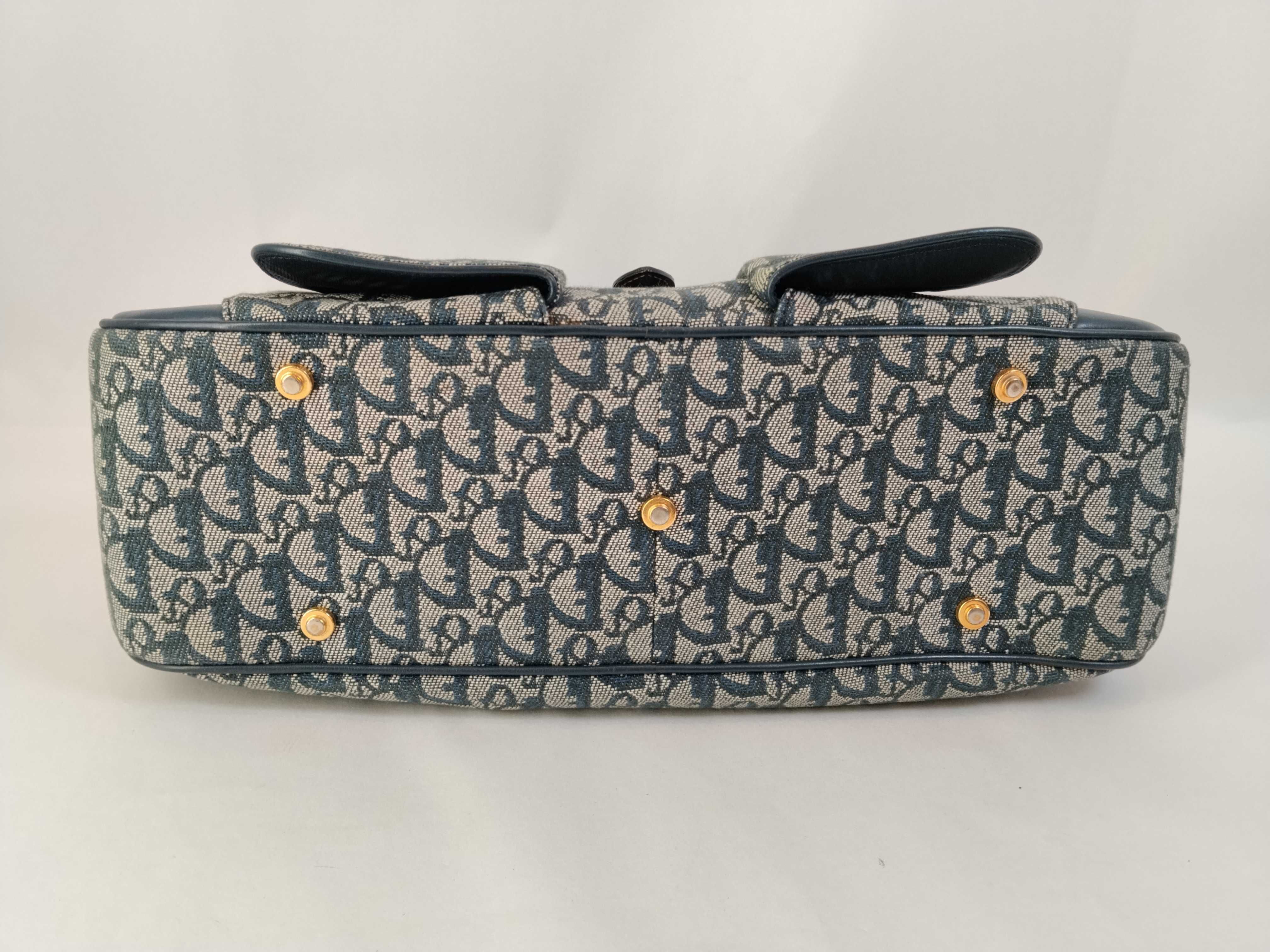 Trotter Saddle Bowler Blue Handbag — view 7