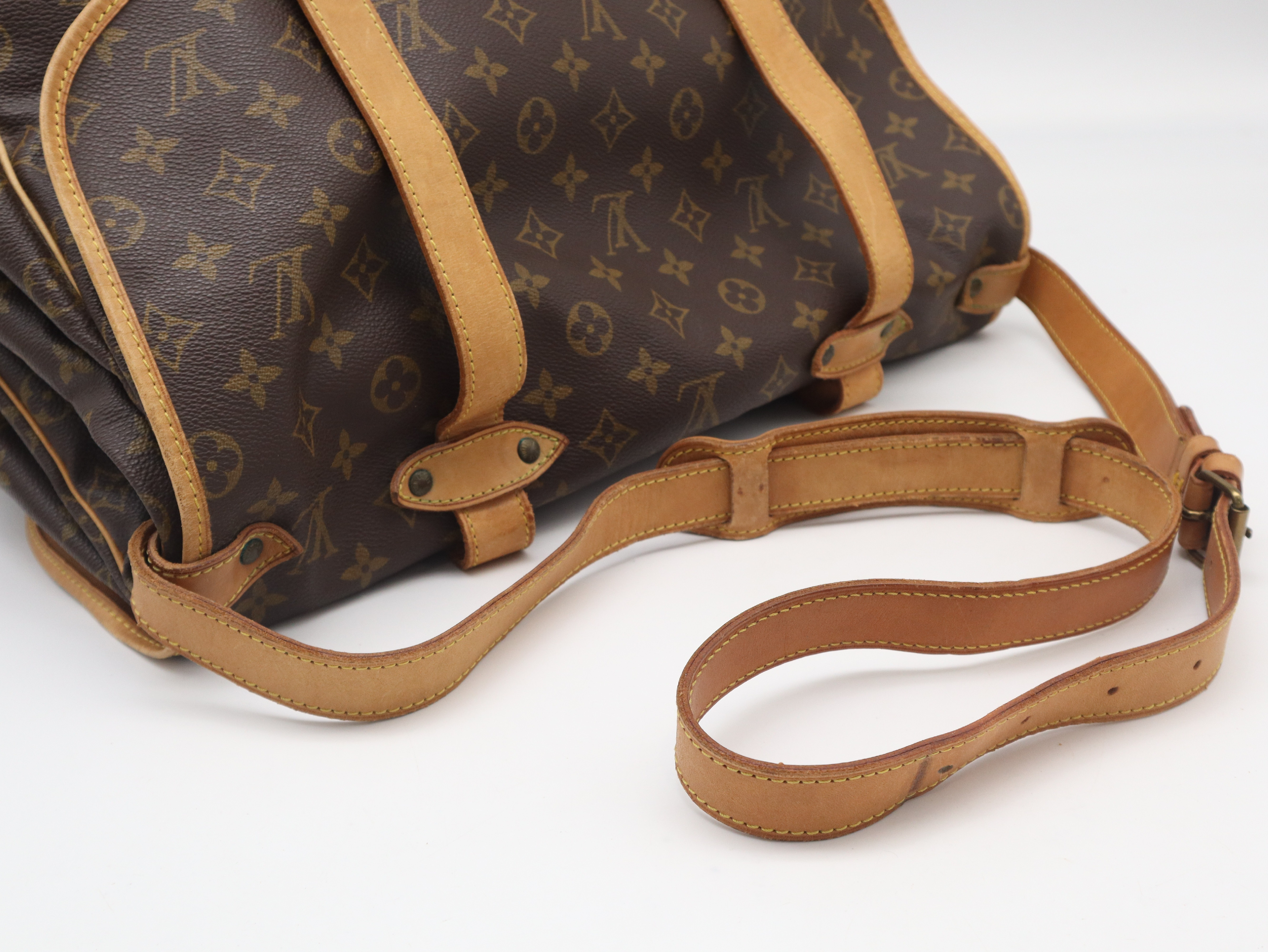 M42252 Monogram Saumur 43 Shoulder Bag — view 6