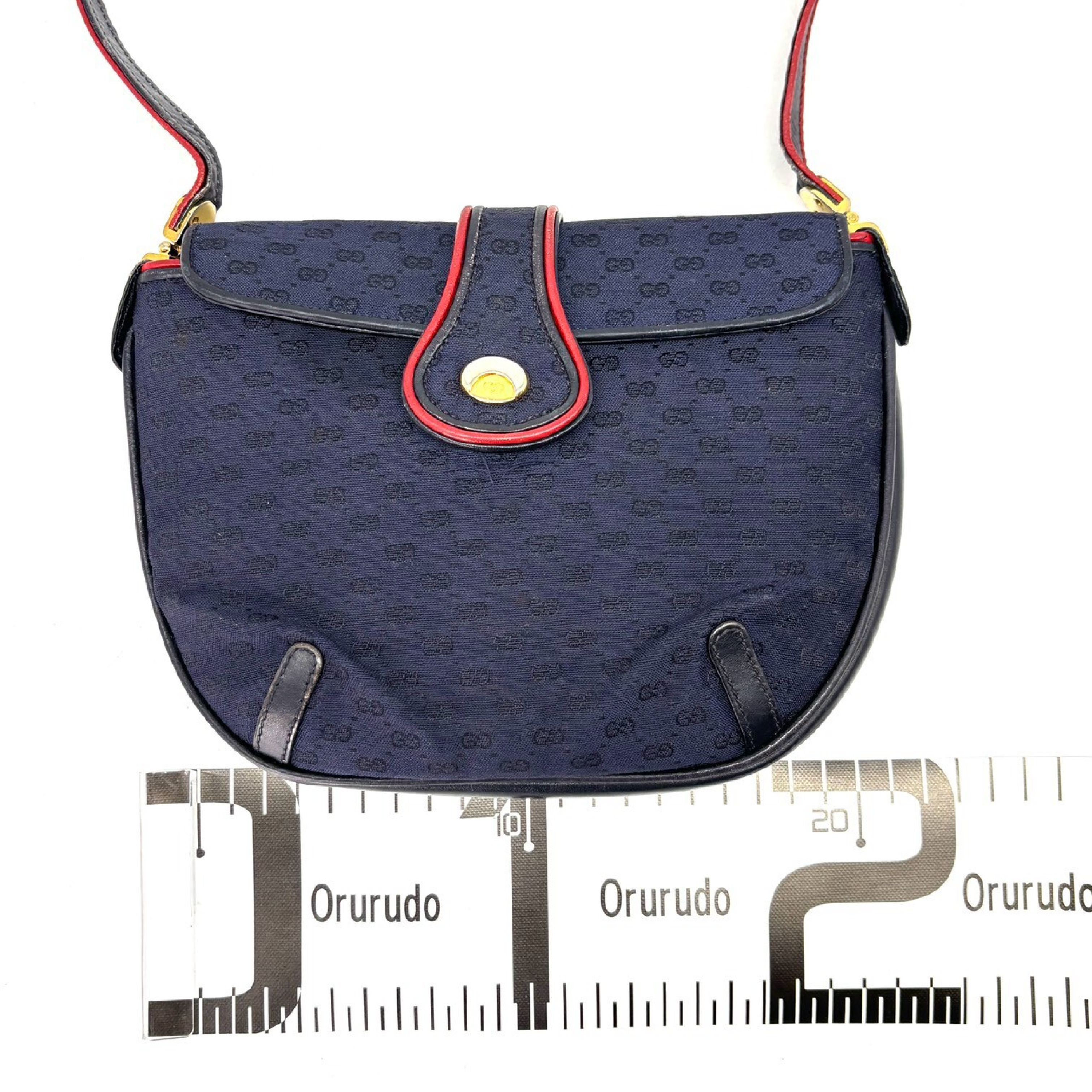 GG Canvas Interlocking Sherry Line Micro GG Gold Hardware Leather Women's Shoulder Bag — view 2