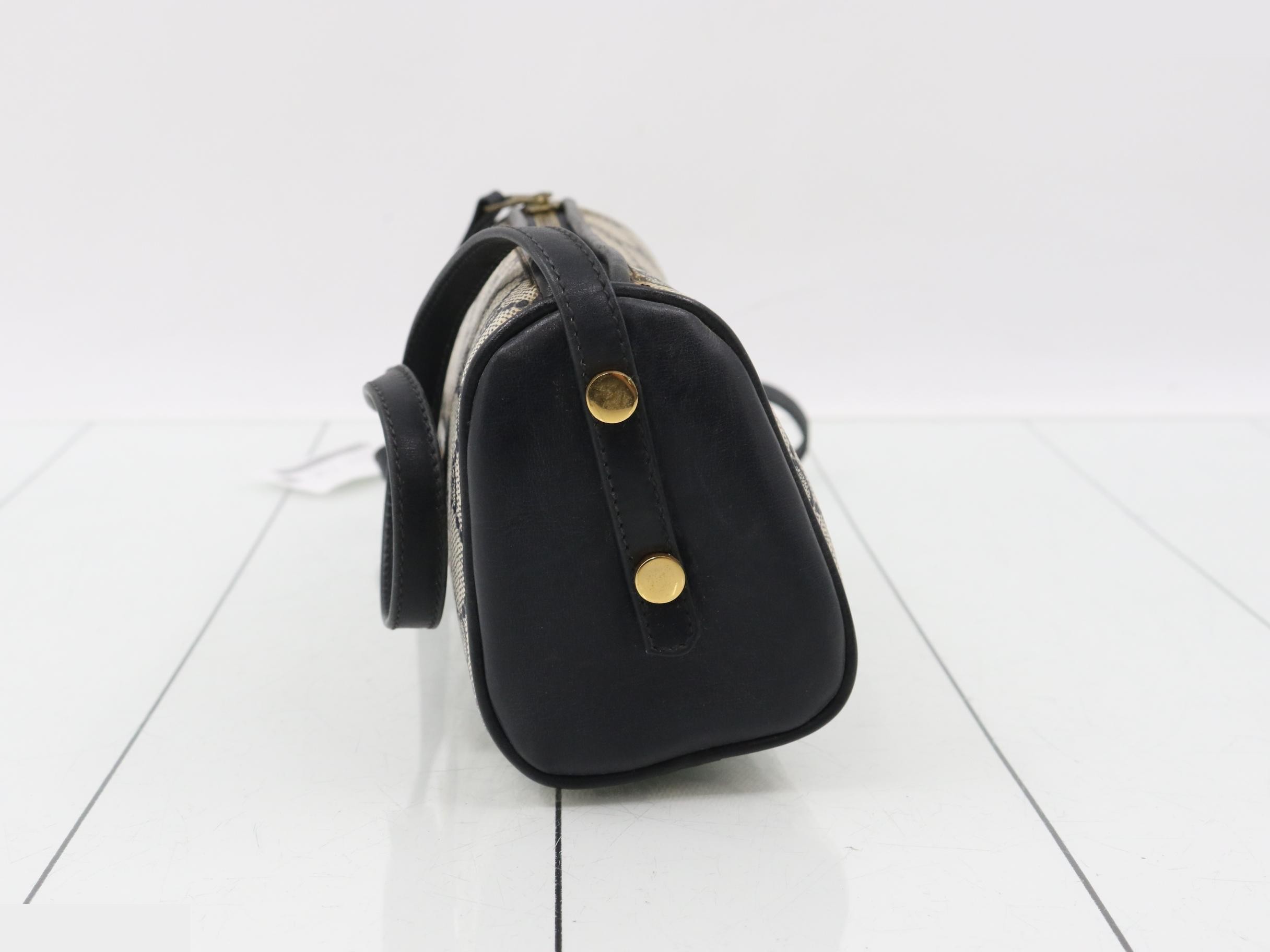 GG Plus (Bag) - Shoulder Bag — view 3