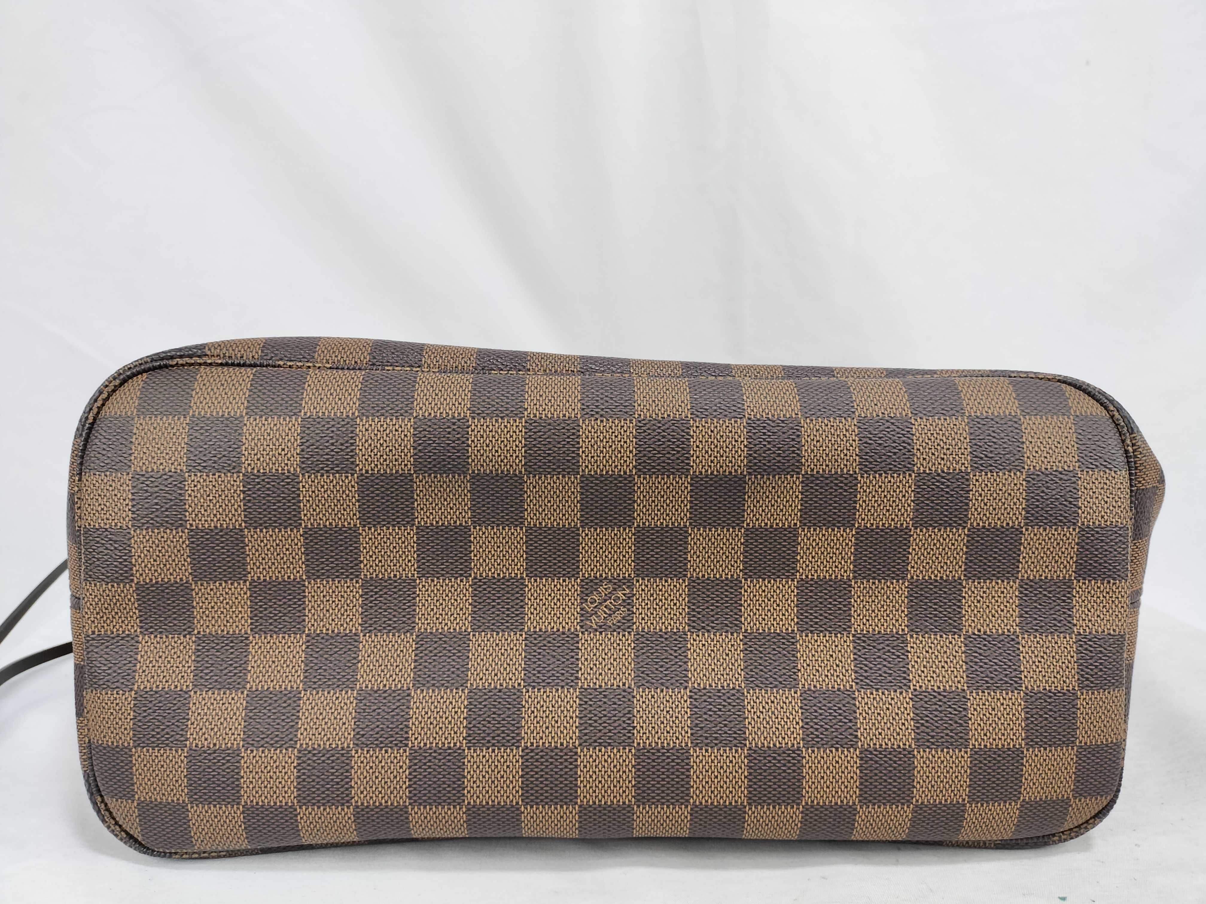 Damier Neverfull MM Tote Bag N51105 — view 7