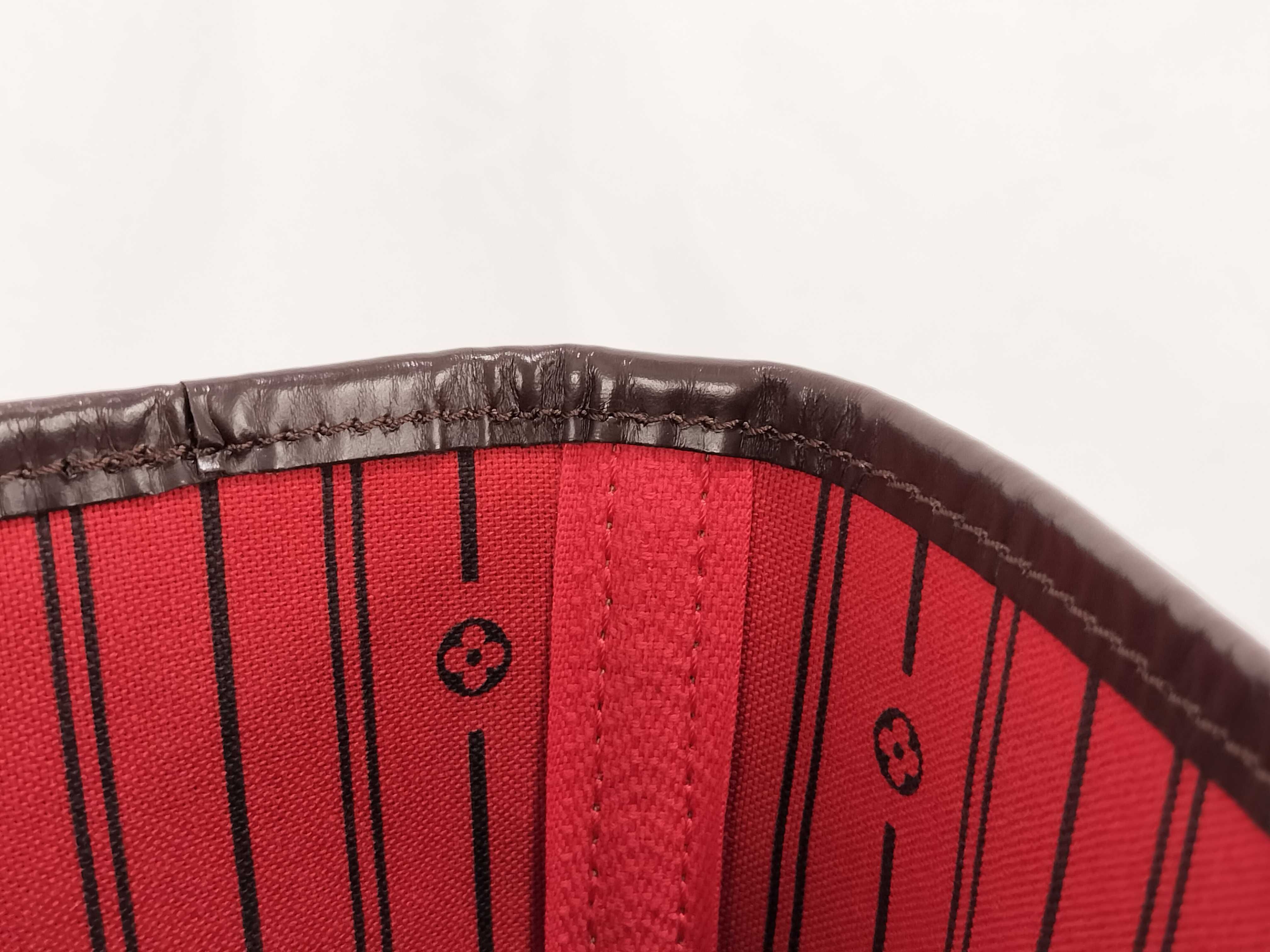 Damier Neverfull MM Tote Bag N51105 — view 8
