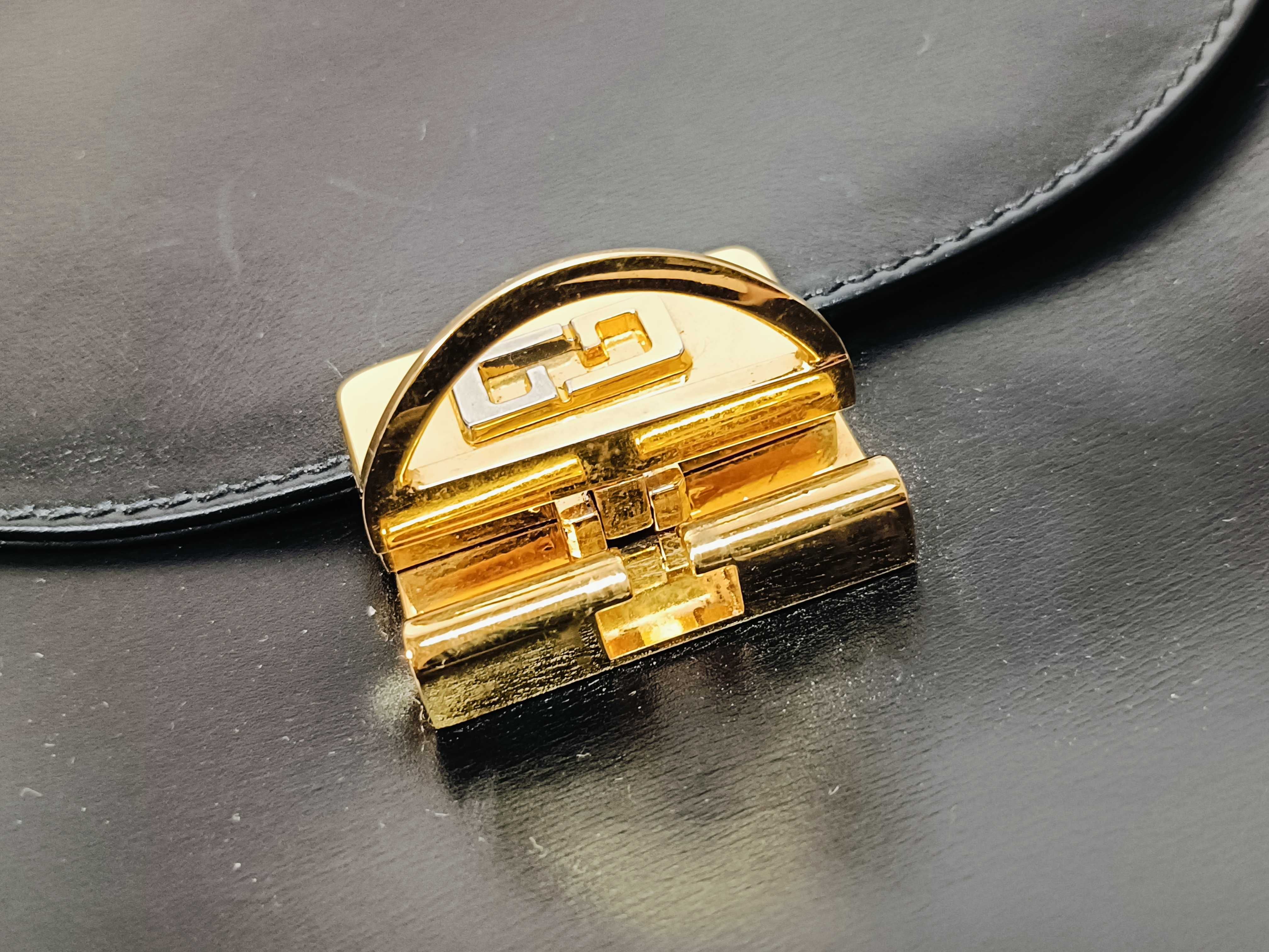Old Black Shoulder Bag — view 8