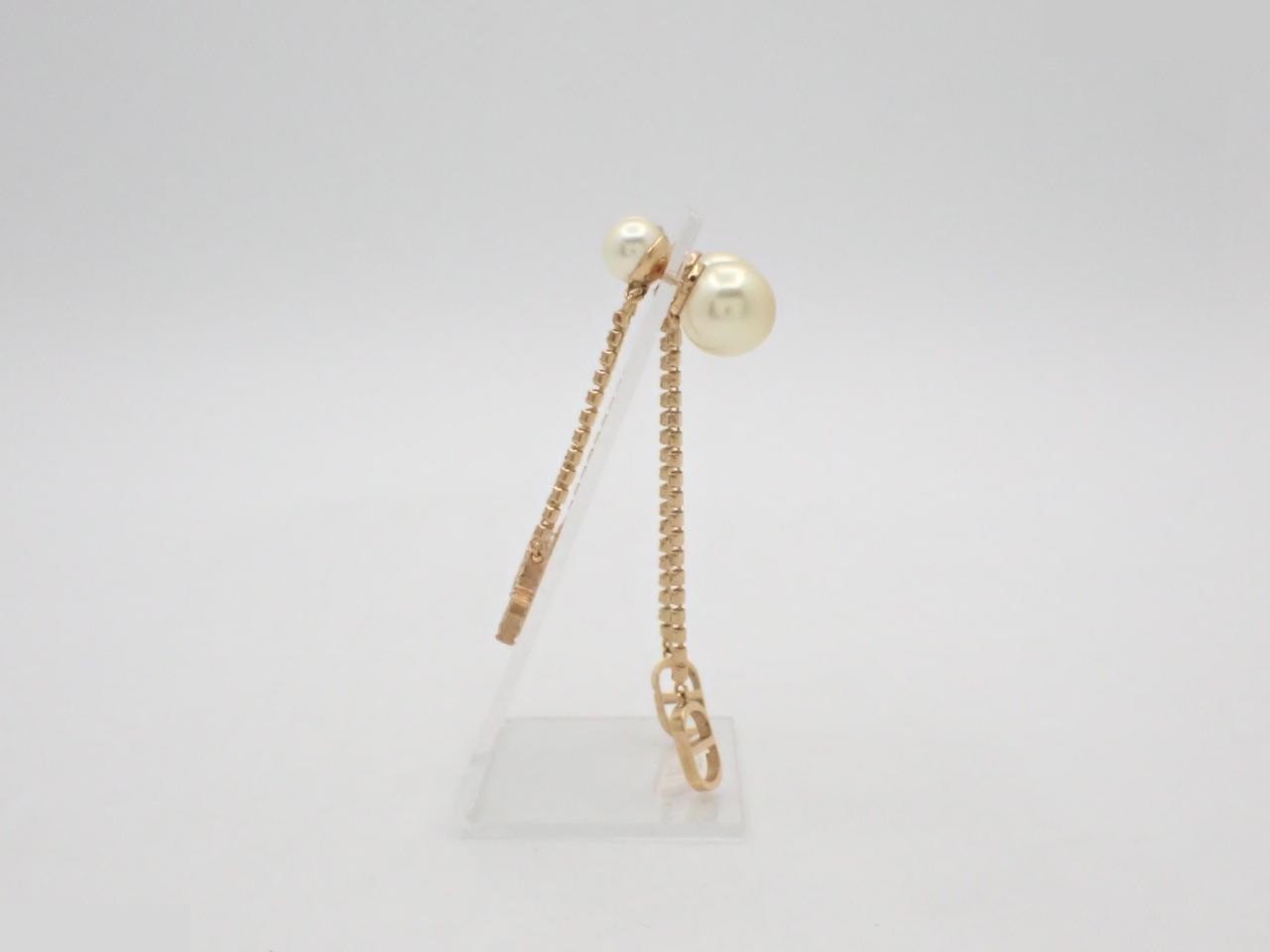 gold — view 3