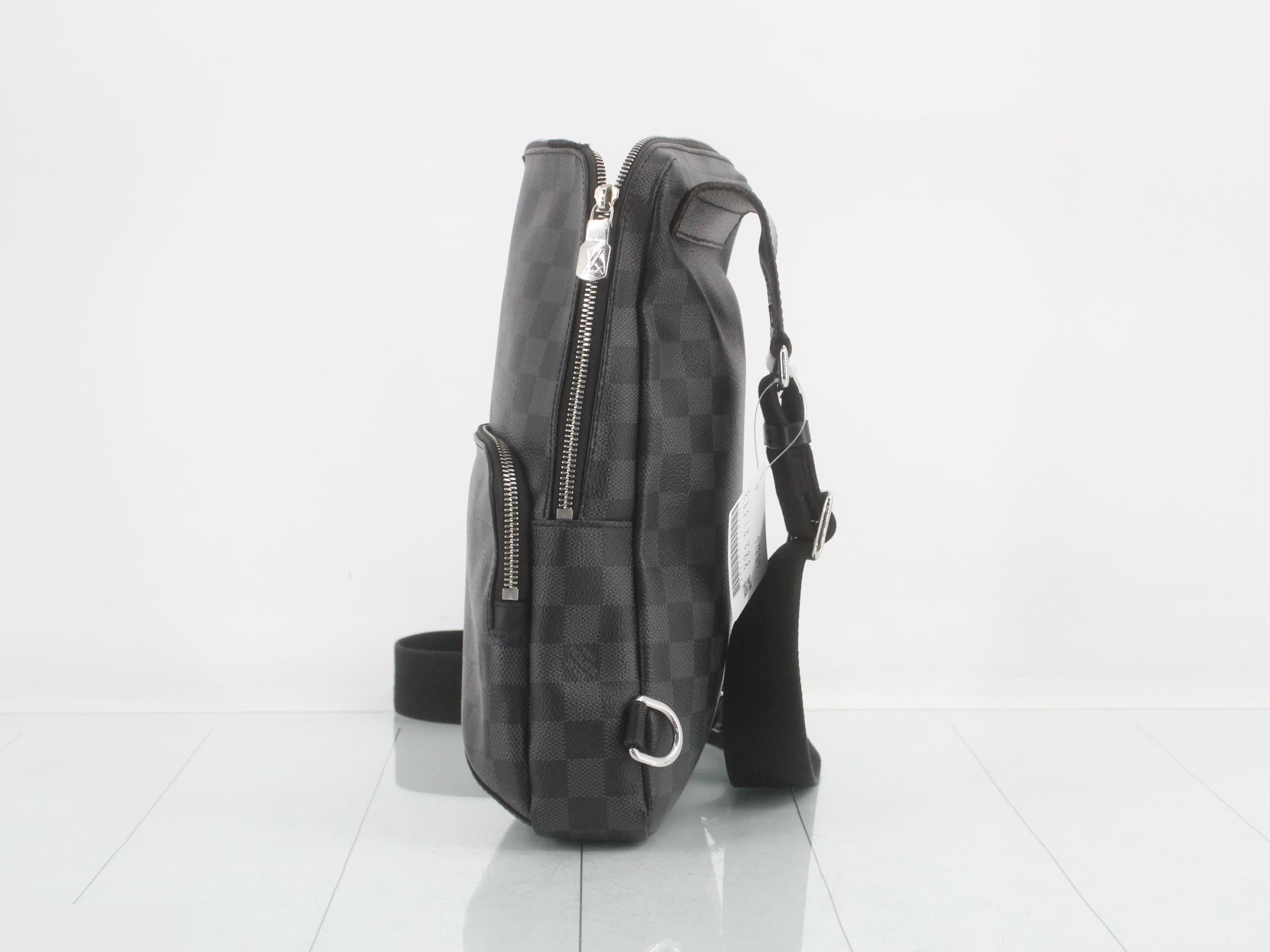 Damier Graphite Avenue Sling Bag Body Bag — view 3