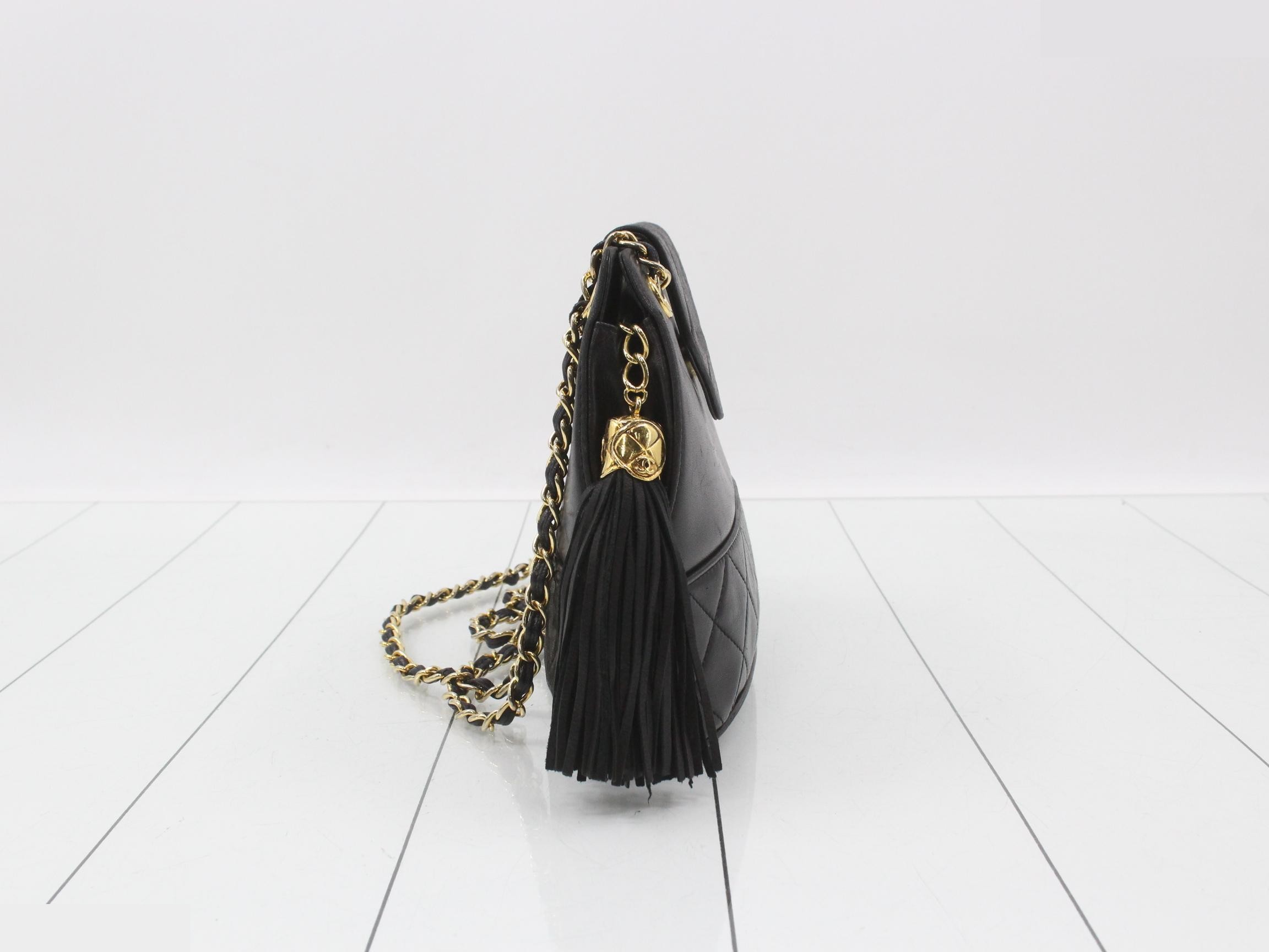 Matelassé Chain Shoulder Bag with Tassel, Unit 1 — view 4