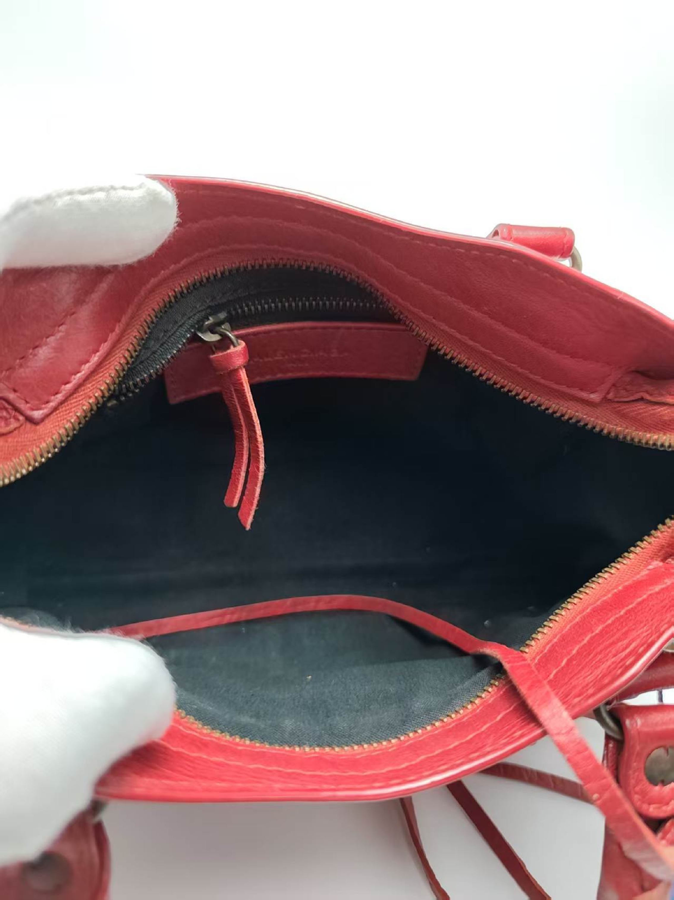 Classic City Cowhide Handbag — view 9