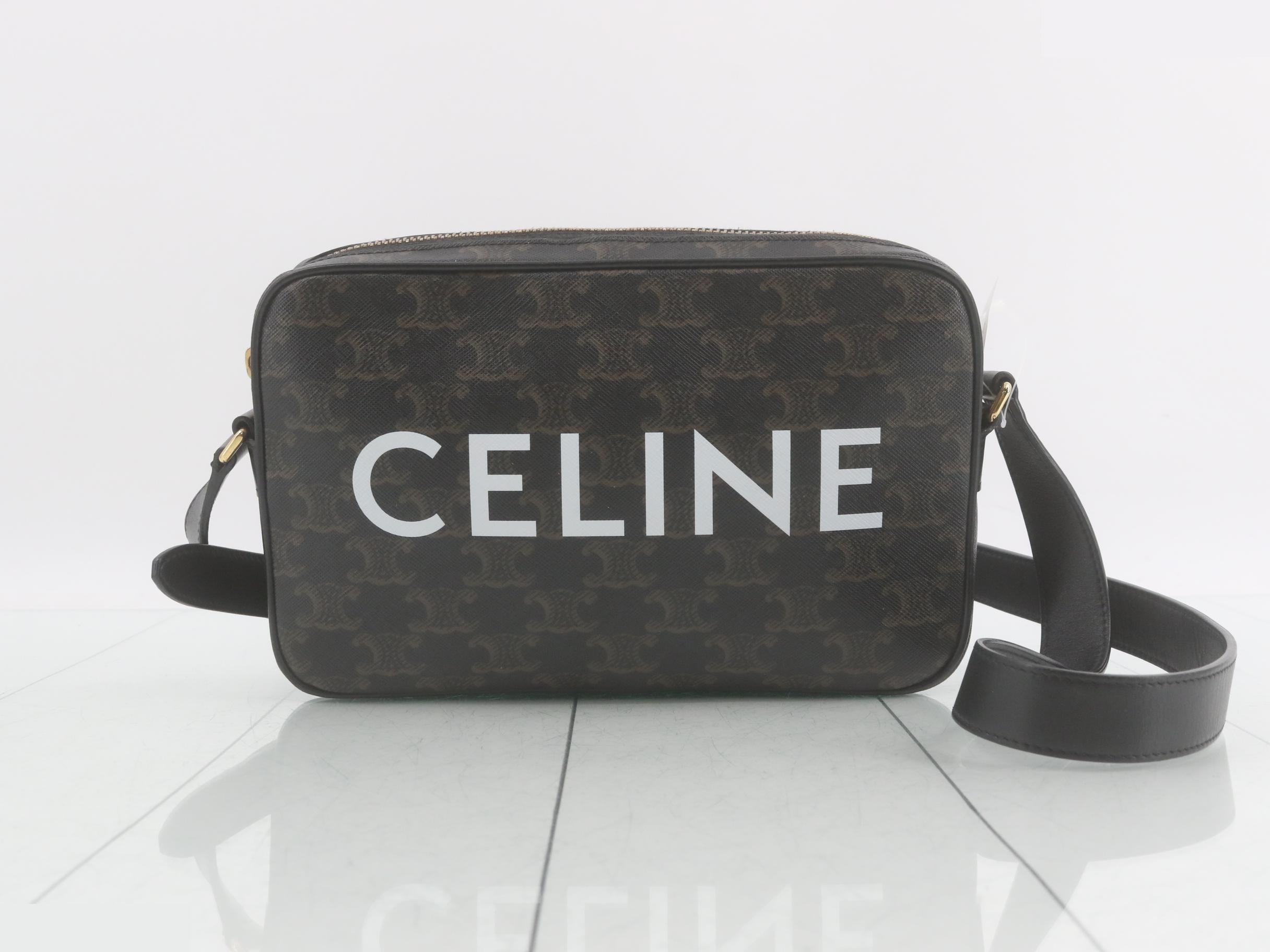 Triomphe Medium Messenger Bag Shoulder Bag