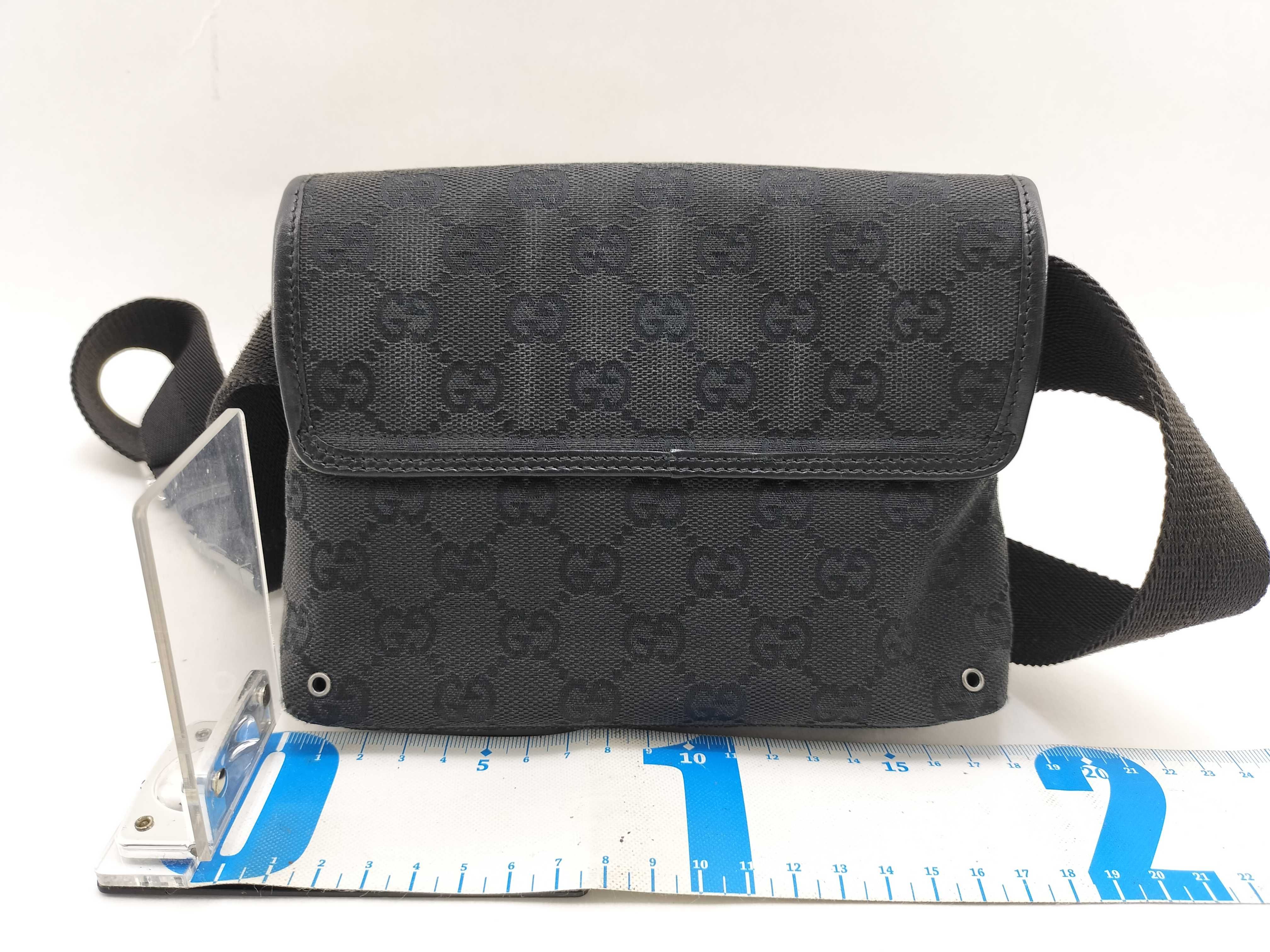 GG Canvas Shoulder Bag — view 2