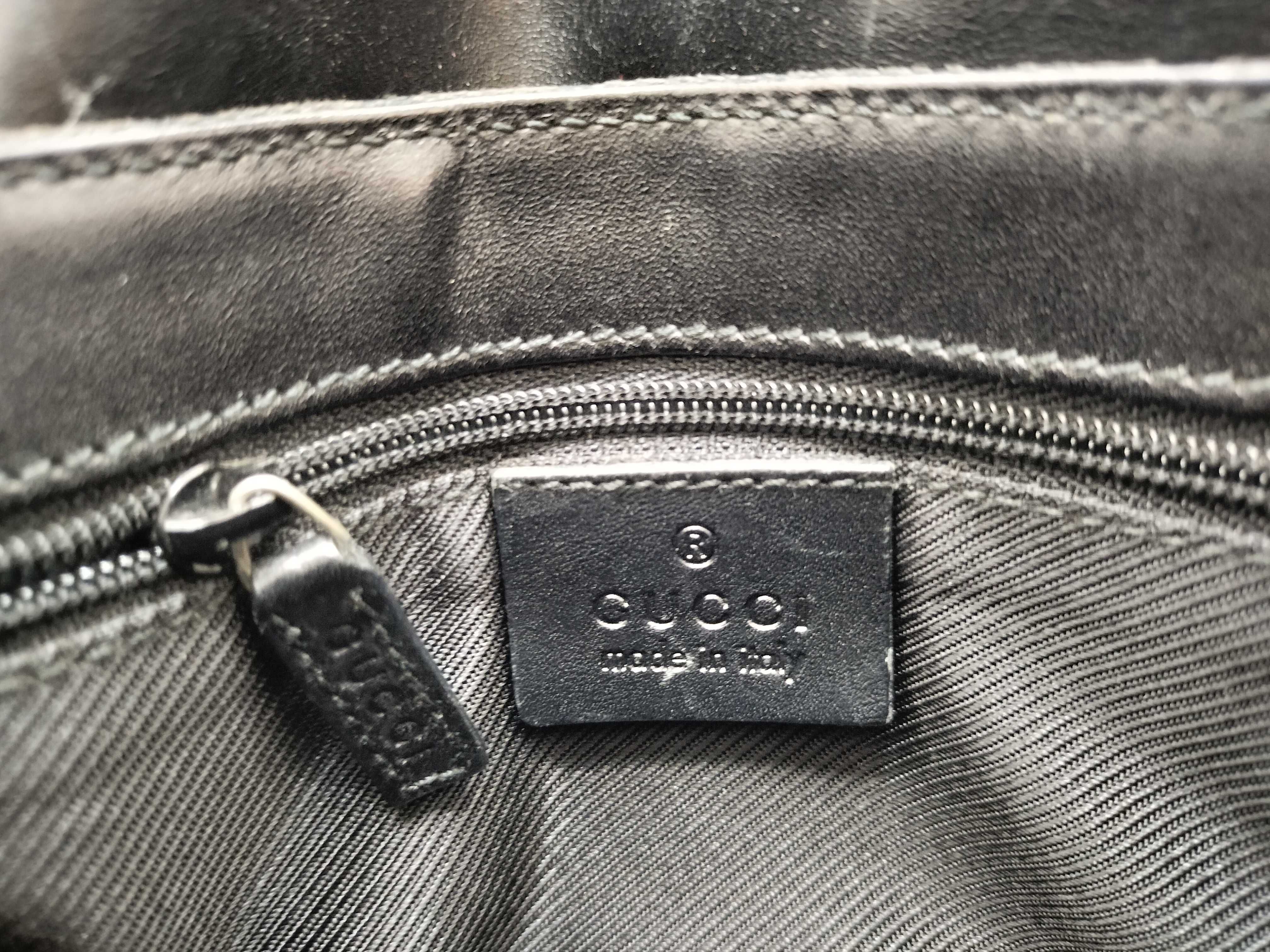 GG Canvas Shoulder Bag — view 13