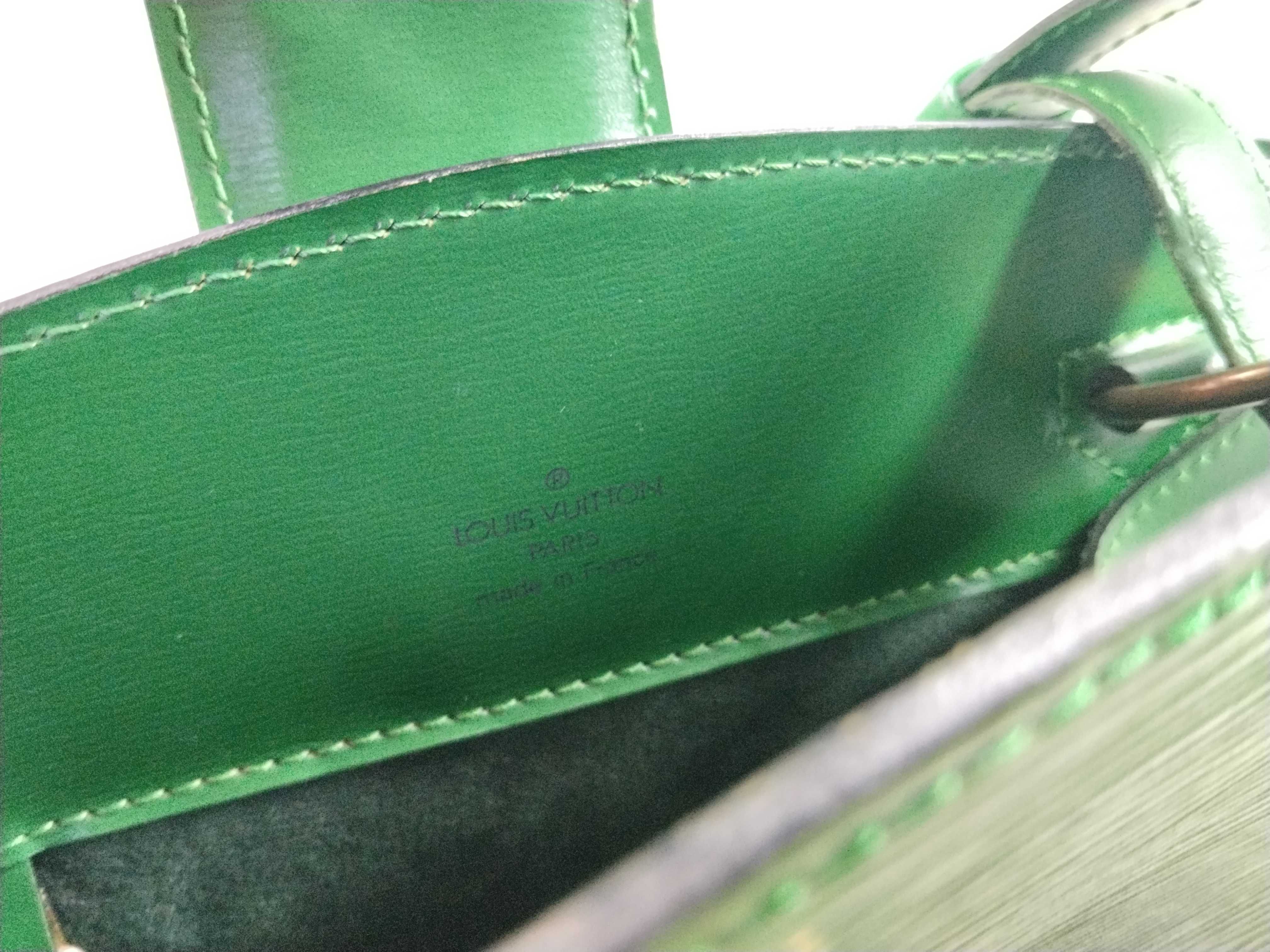 Epi Cluny Green M52254 Shoulder Bag — view 12