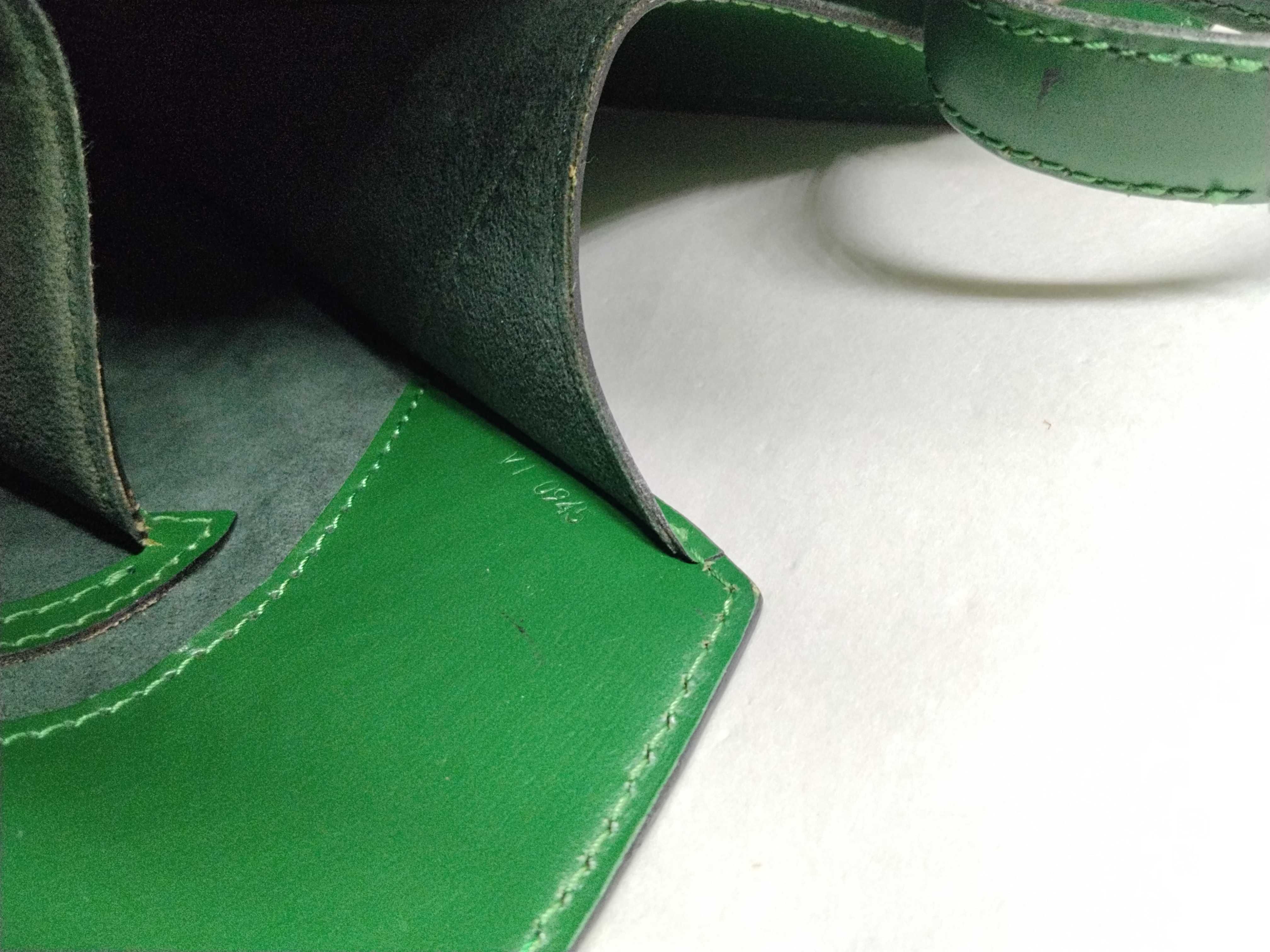 Epi Cluny Green M52254 Shoulder Bag — view 13